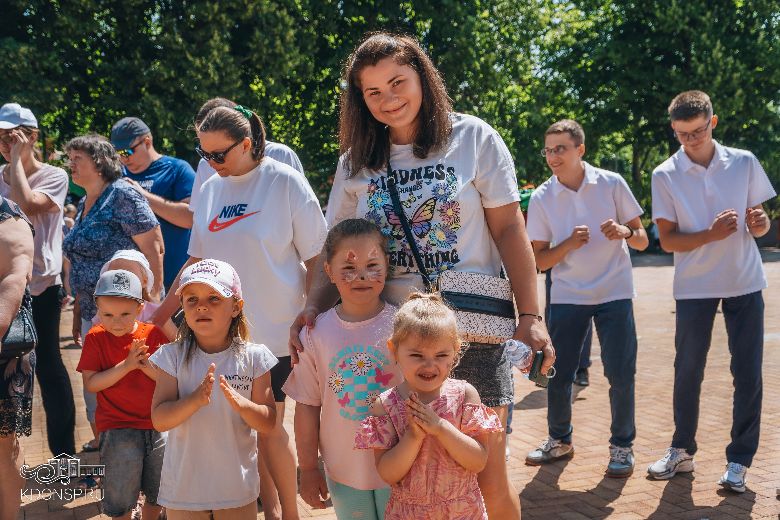 Должны смеяться дети. Новотитаровский Дом культуры