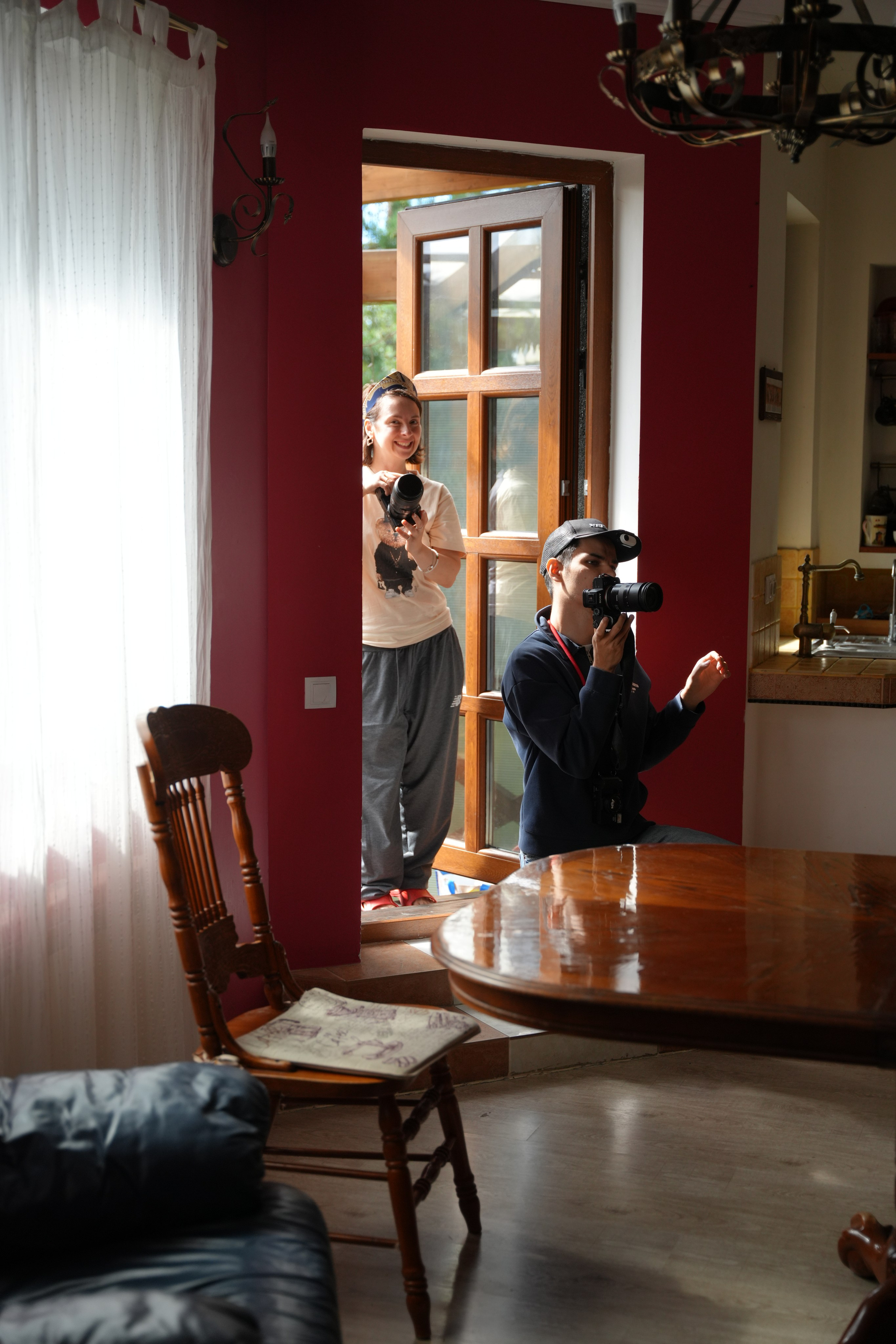 #backstage со съёмок команды в загородном доме. Портретный фотограф в Санкт-Петербурге Дмитриева Наталия