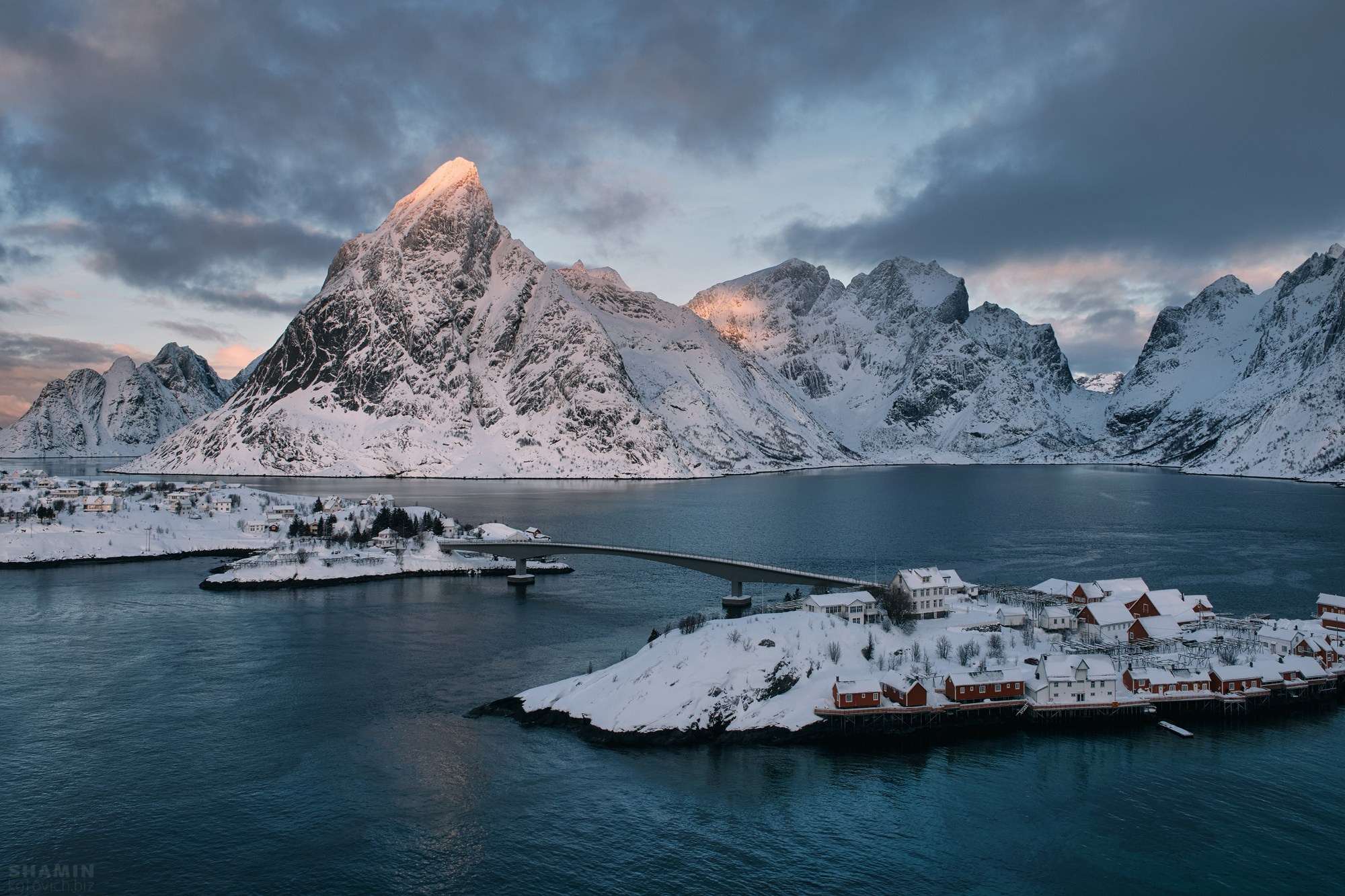 Лофотенские острова — пейзажи, северное сияние и море. Фотограф Константин Шамин. Фотограф Константин Шамин