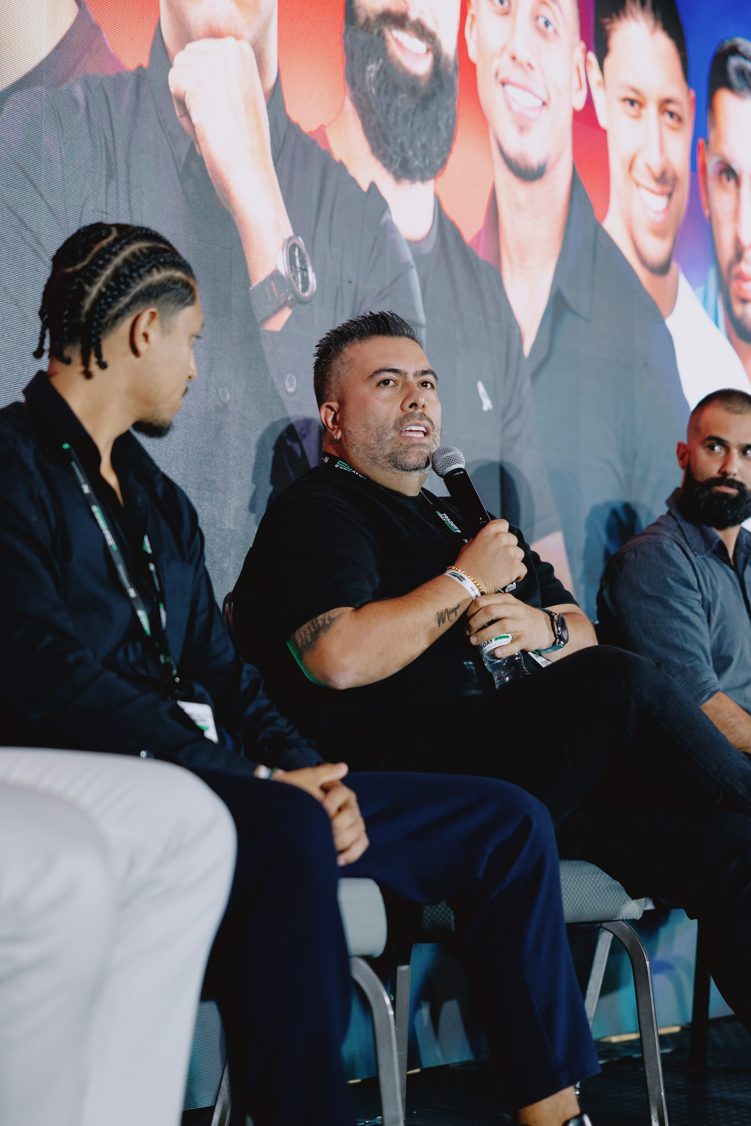 TRADERS DAY By NeomAAA Medellin. NeomAAA Funds Gallery