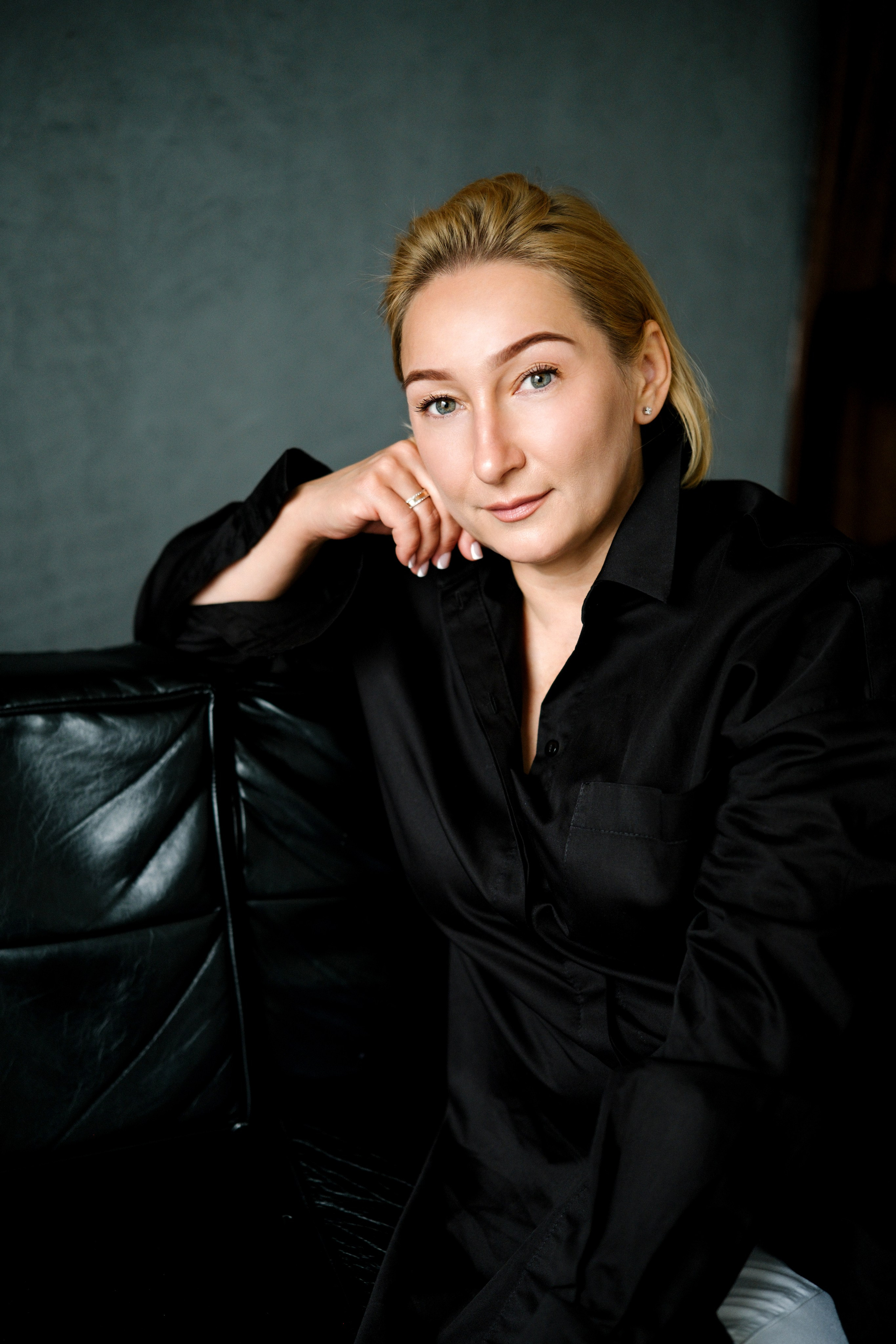 Наташа: съемка в стиле минимализм. Фотограф и видеограф Анна Жагорина