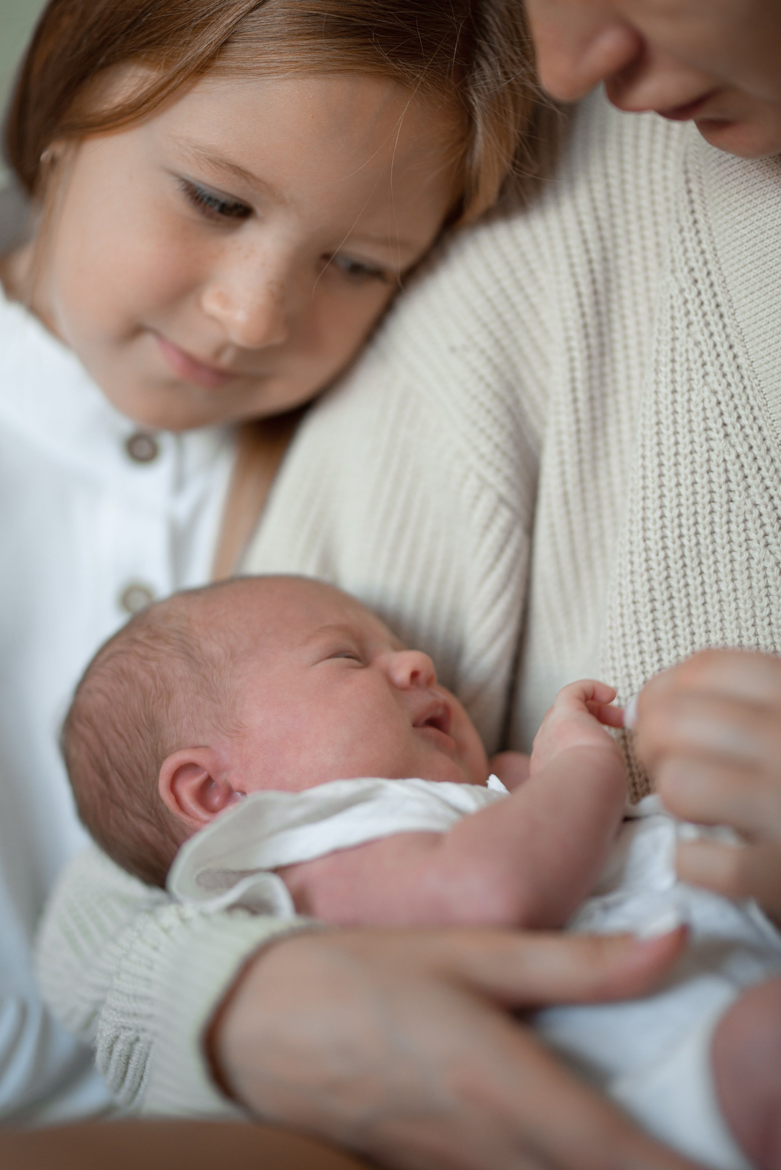 Съемка Newborn Lifestyle. Фотограф Таинств Крещения и Венчания в г. Курске