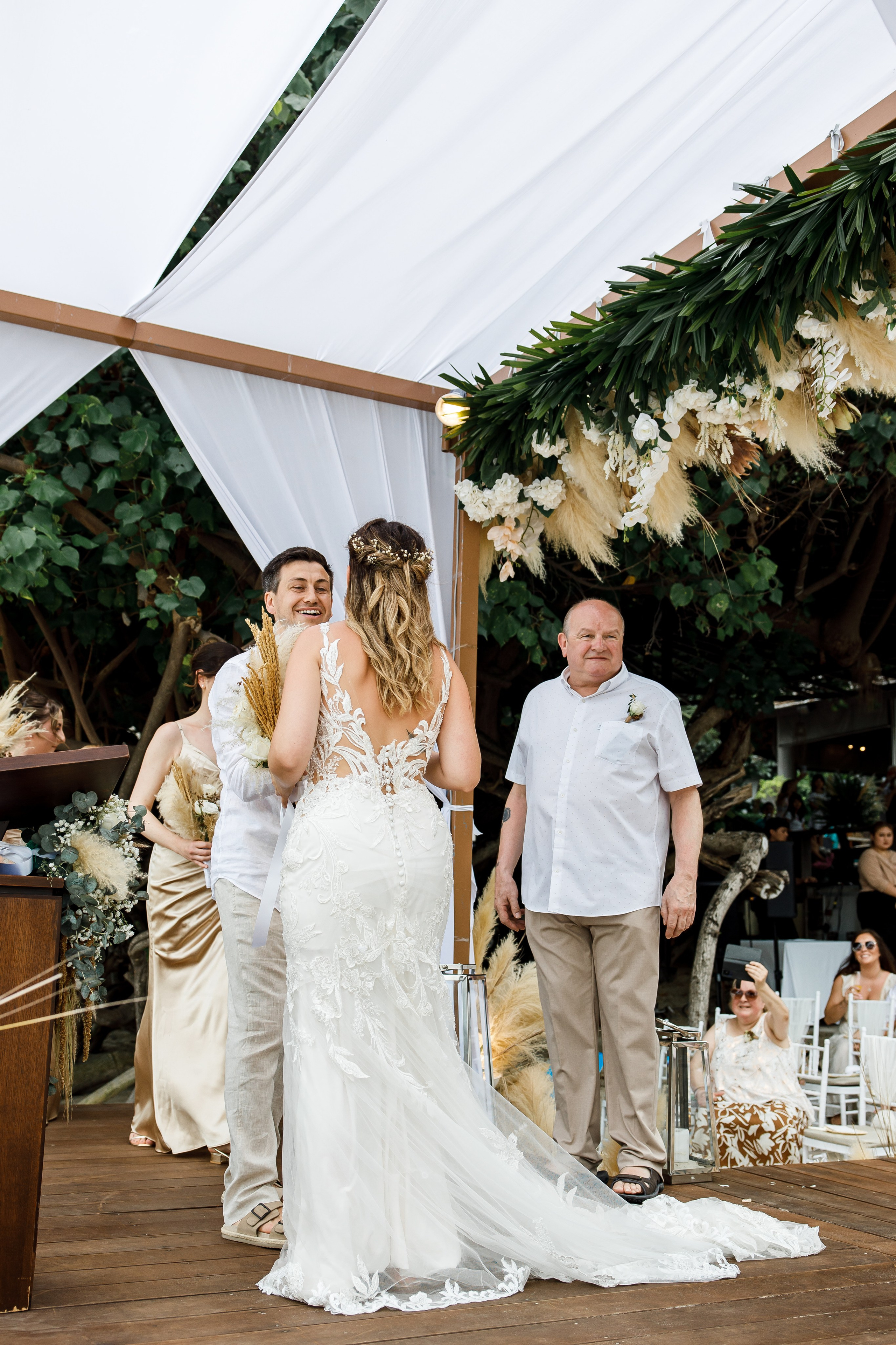 Dom & Vicky |Paradee Resort Koh Samet. Photographer in Phuket. Photographer Thailand