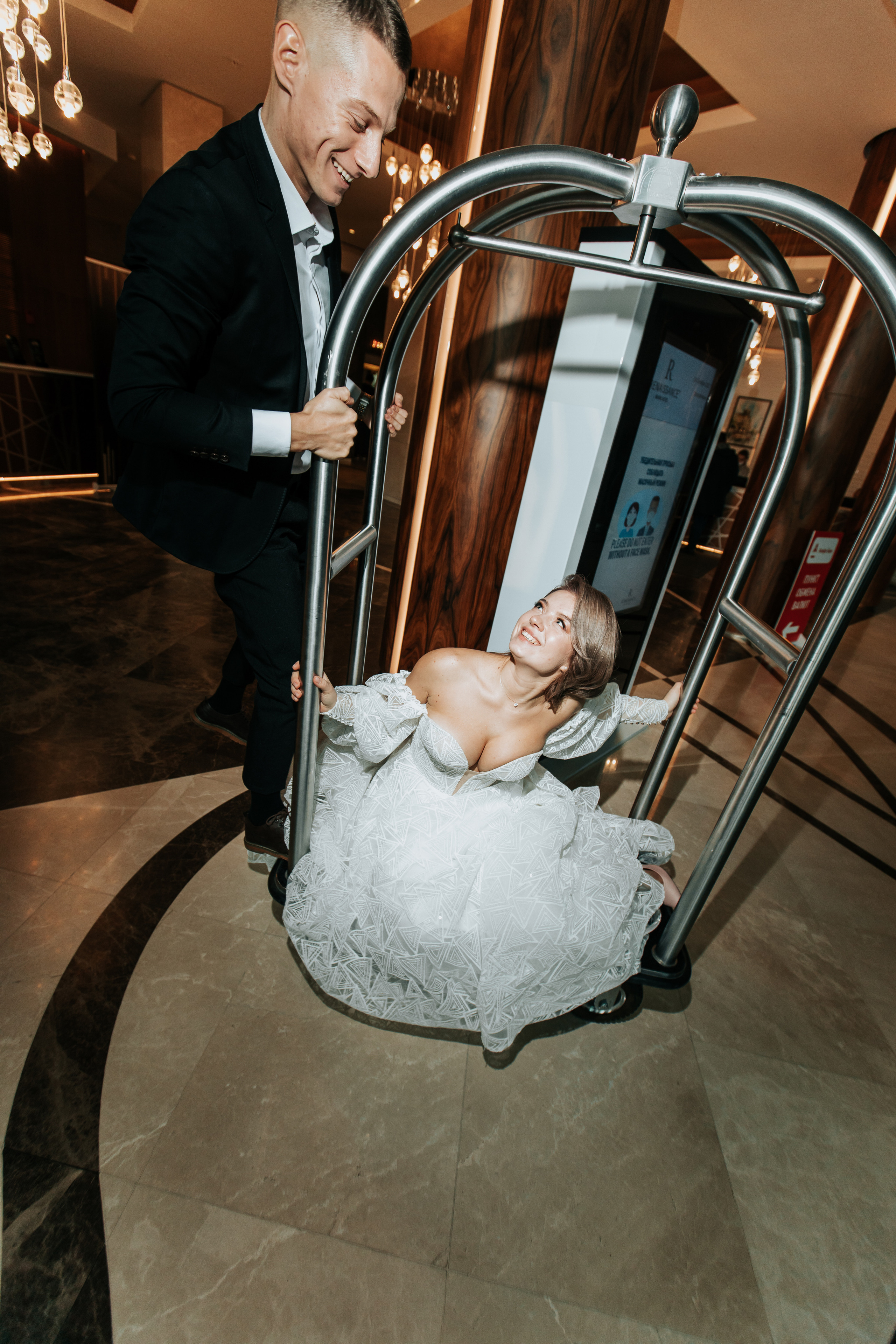 Kate and Paval. Aliaksandr Shyshko is a wedding and family photographer in Georgia and