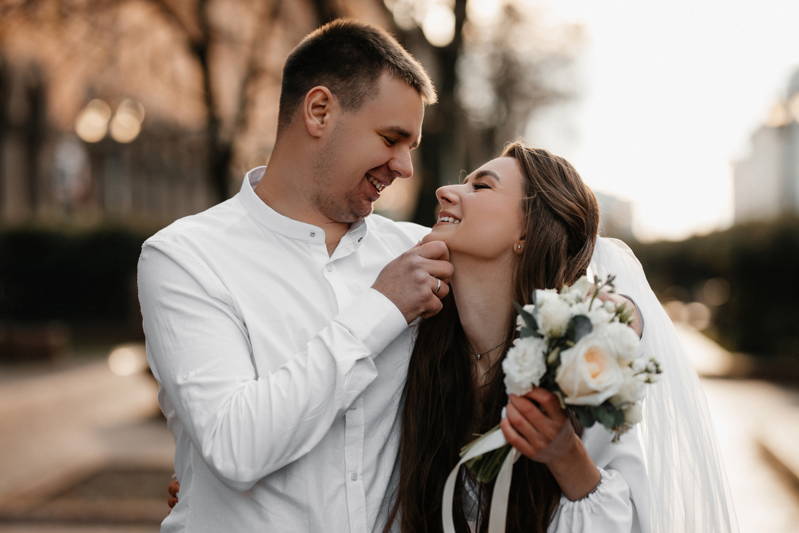Aliaksandr Shyshko is a wedding and family photographer in Georgia and