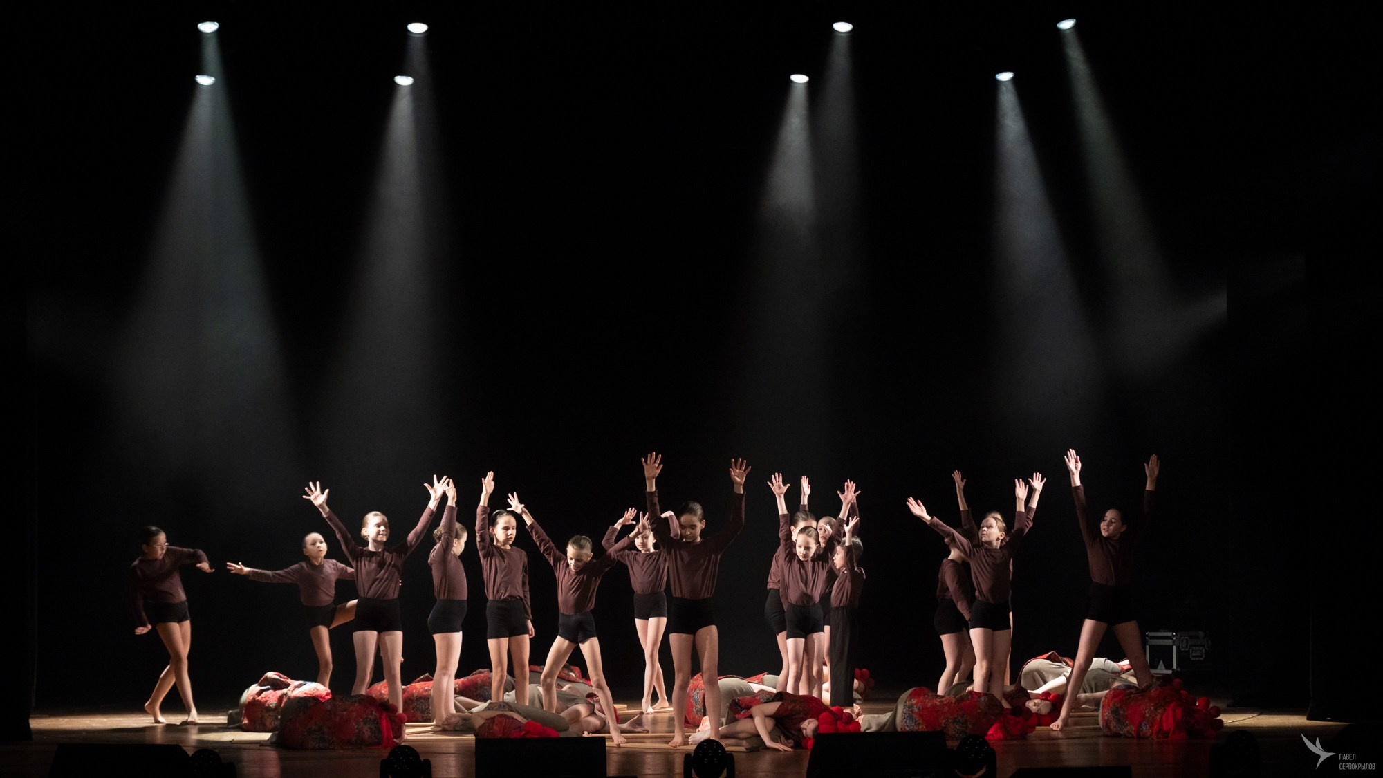 Хореографический спектакль «На след и Я». Репортажный фотограф в Казани Павел Серпокрылов