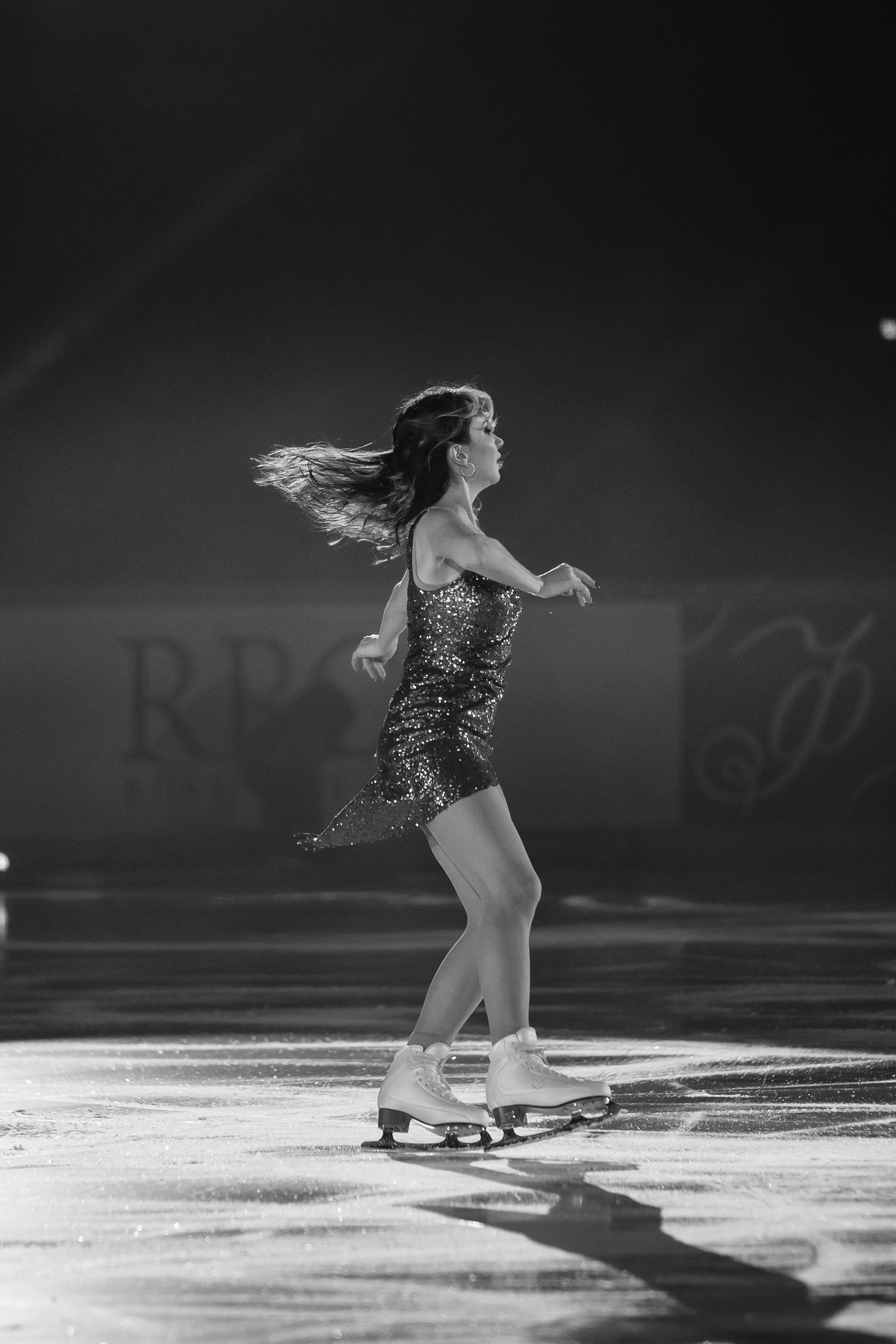 Шоу «Чемпионы на льду» в Новосибирске. Воробьева Ксения — Спортивный и танцевальный фотограф Новосибирск