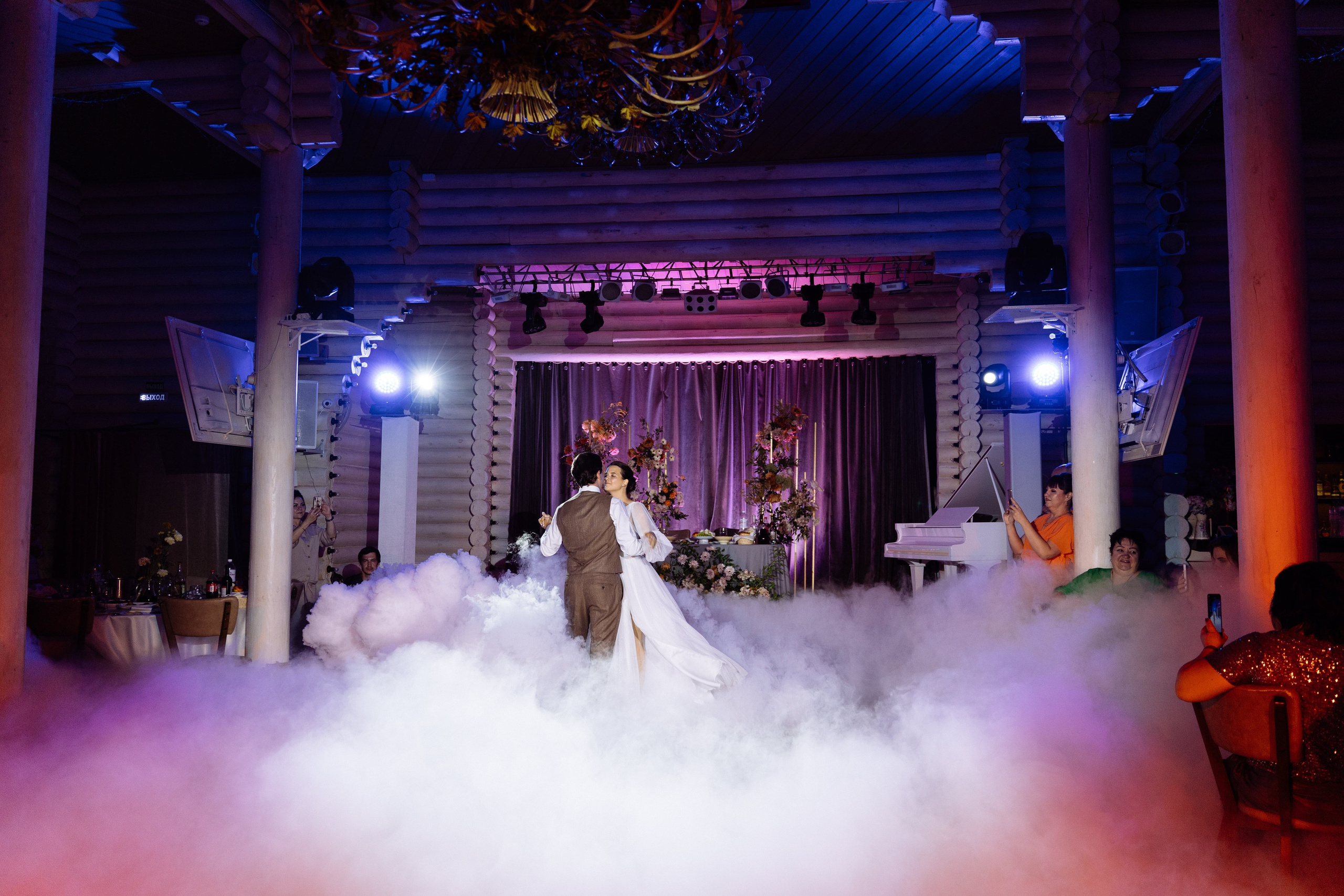 Свадьба Олега и Виктории в клубе «Ближняя дача»