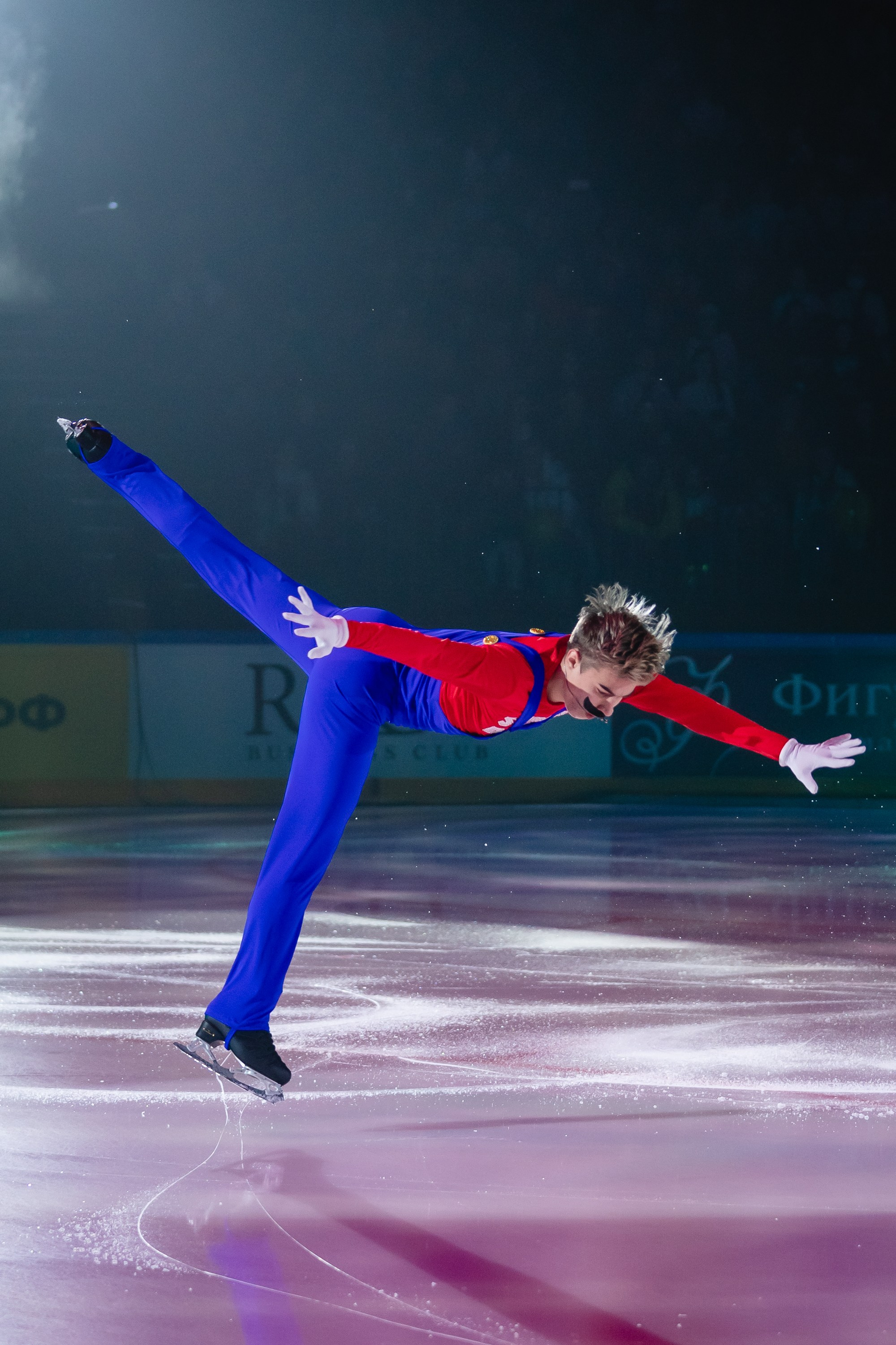 Шоу «Чемпионы на льду» в Новосибирске. Воробьева Ксения — Спортивный и танцевальный фотограф Новосибирск