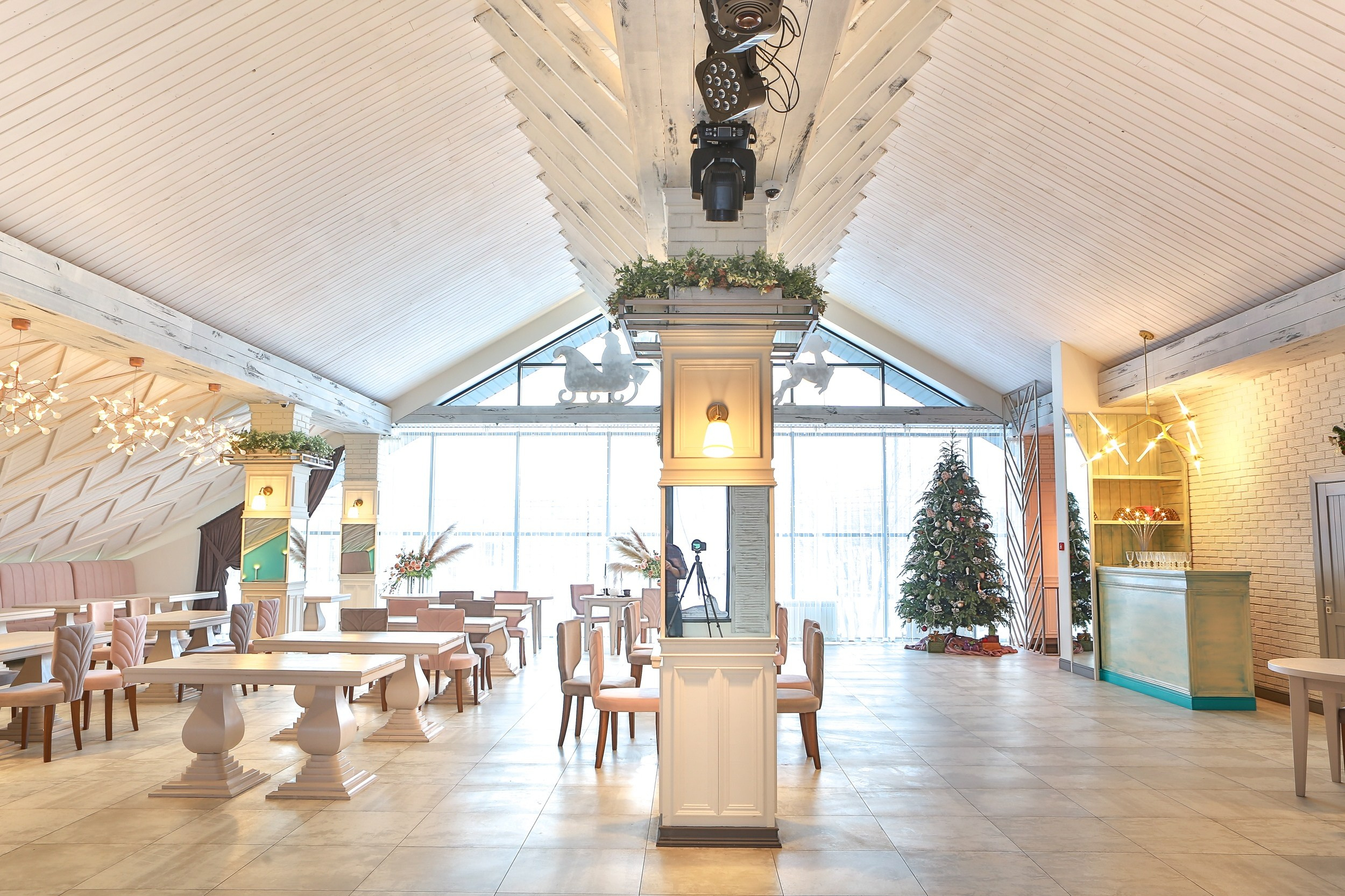 Трапезная «Есенька». Фотограф в Оренбурге. Профессиональный фотограф