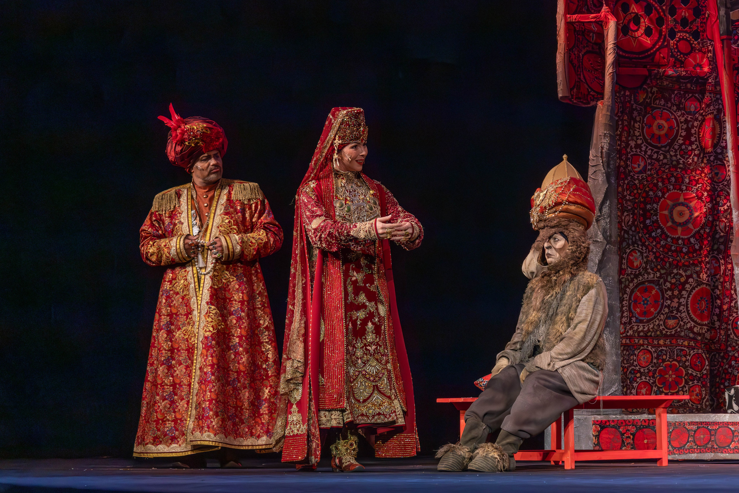 Спектакль «Далеко-далеко на Востоке» в театре Терезы Дуровой