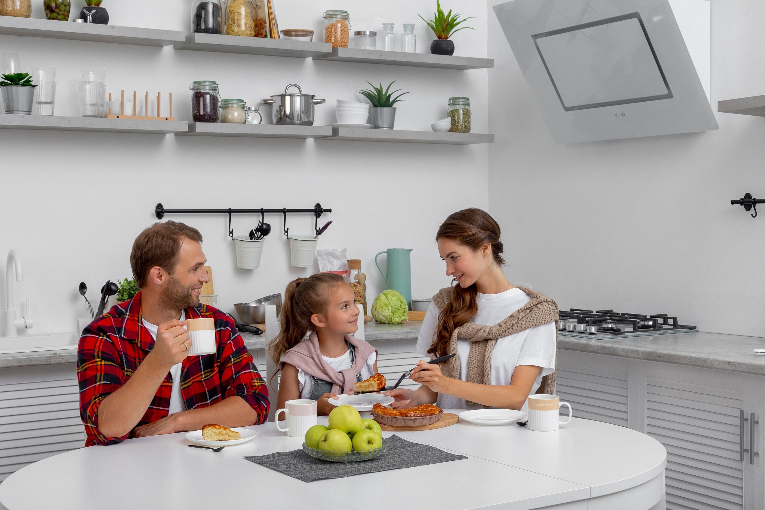 Съемка для производителя кухонной мебели. Детское модельное агентство Musthave agency. База профессиональных моделей