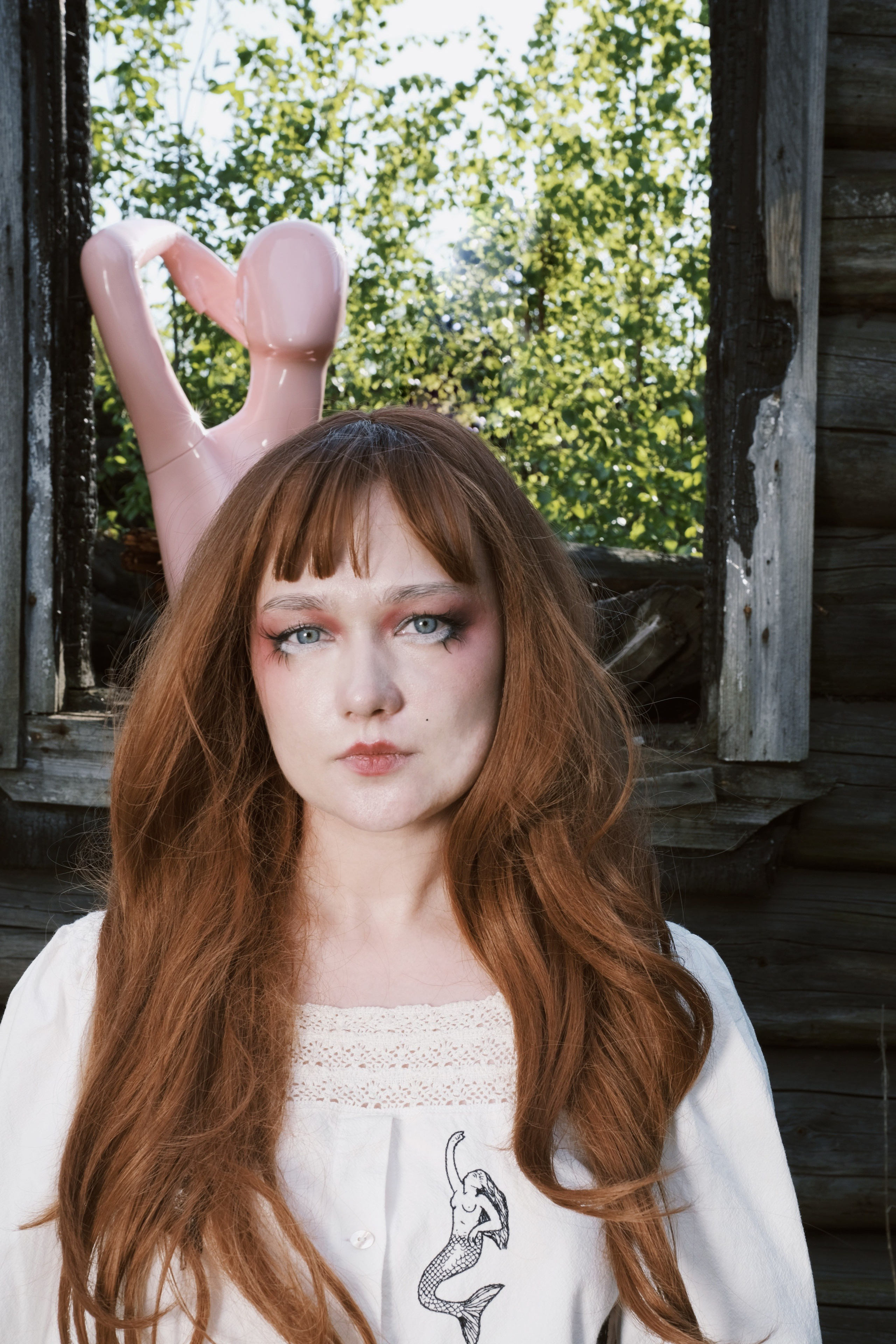 Pretty face. Rosebud. core production