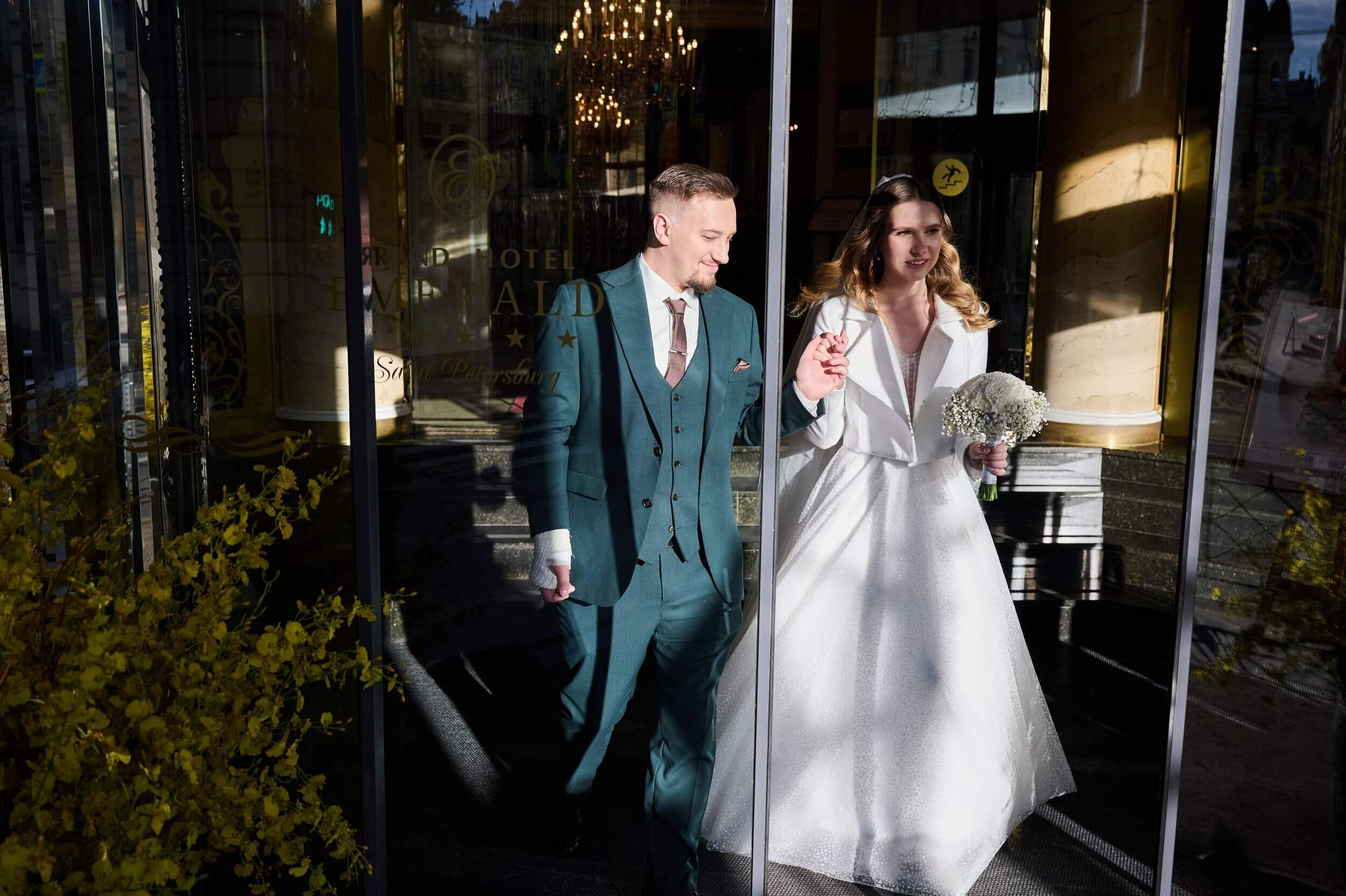 Свадебный фотограф СПб — свадьба в Академии Штиглица и втором дворце на Фурштатской. Свадебный фотограф в Санкт-Петербурге Петергофе Пушкине Саша Галлс / Александр Галлс