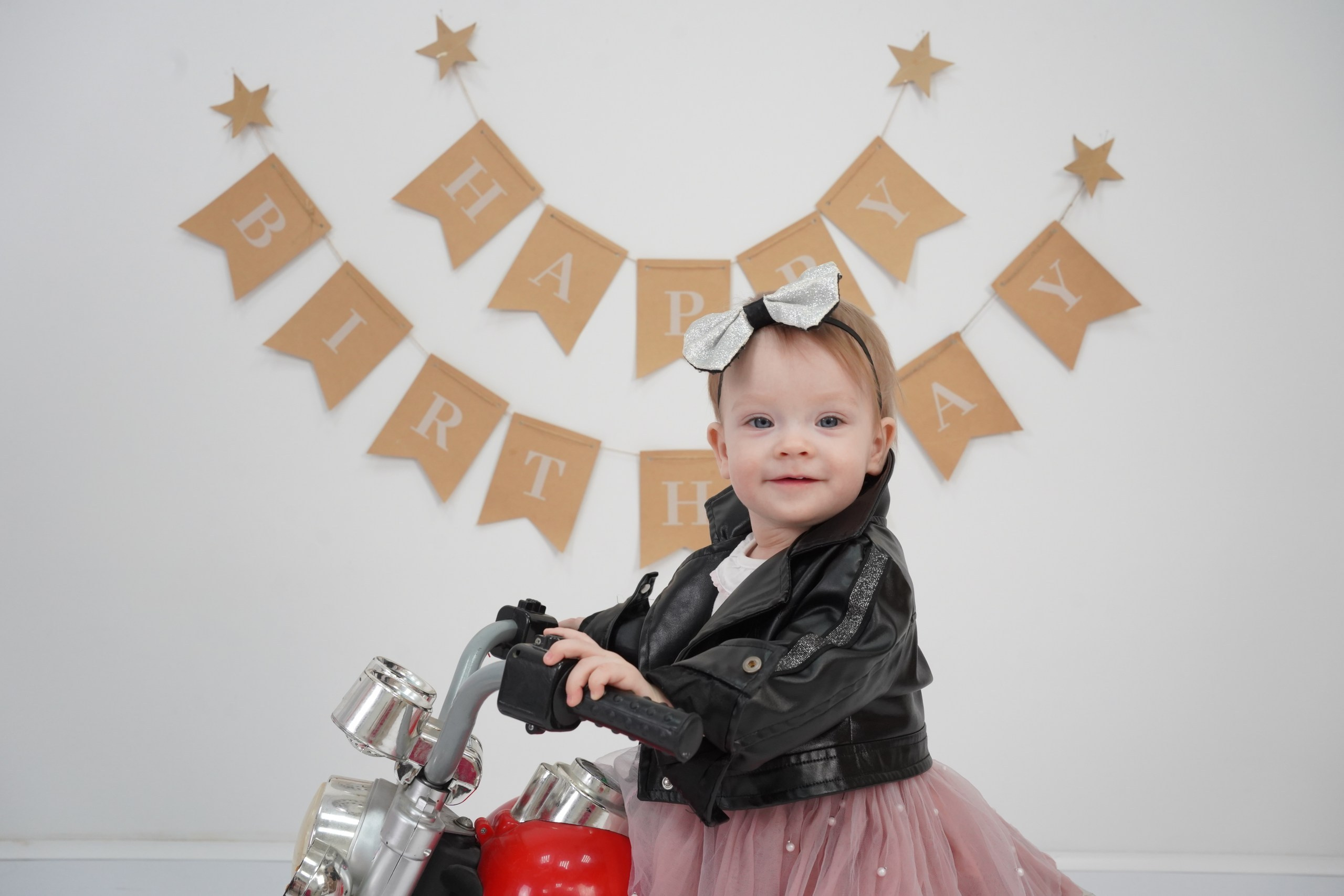 Фотоссесия на Годик для Девочки. Детская Фотостудия ГОДОВАСИКИ в Санкт-Петербурге фотосесия на годик