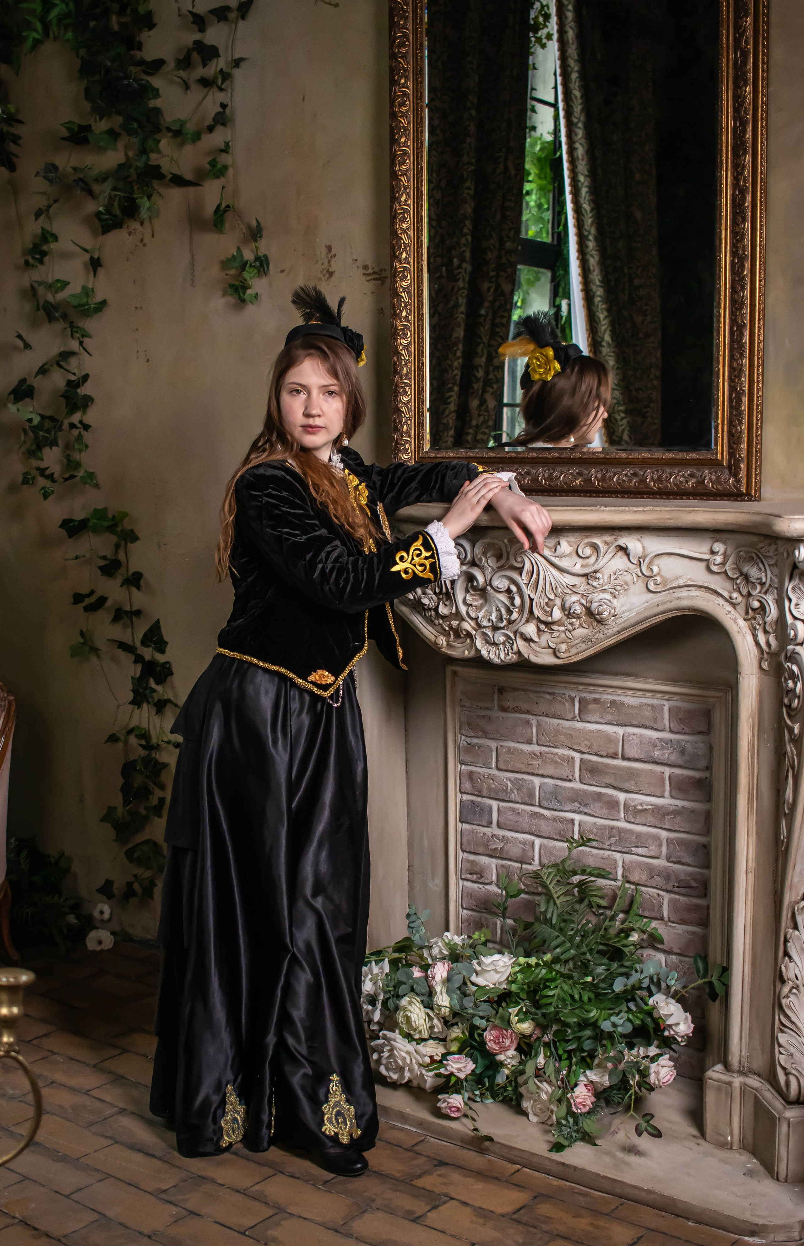 Женская фотосессия в историческом стиле, архитектурный фон, фотограф Карасёва Елена