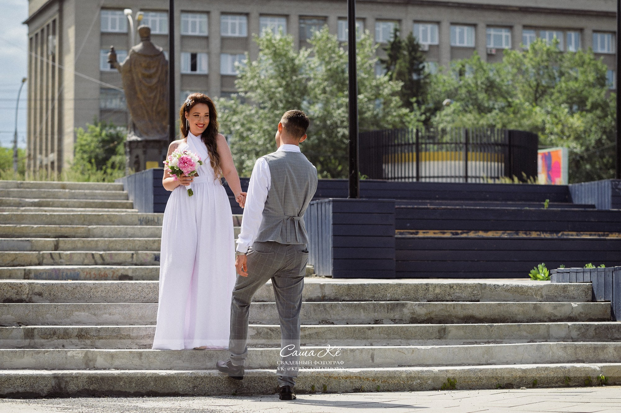 Свадебный, семейный и event фотограф в Новосибирске и Новосибирской области Саша Кё