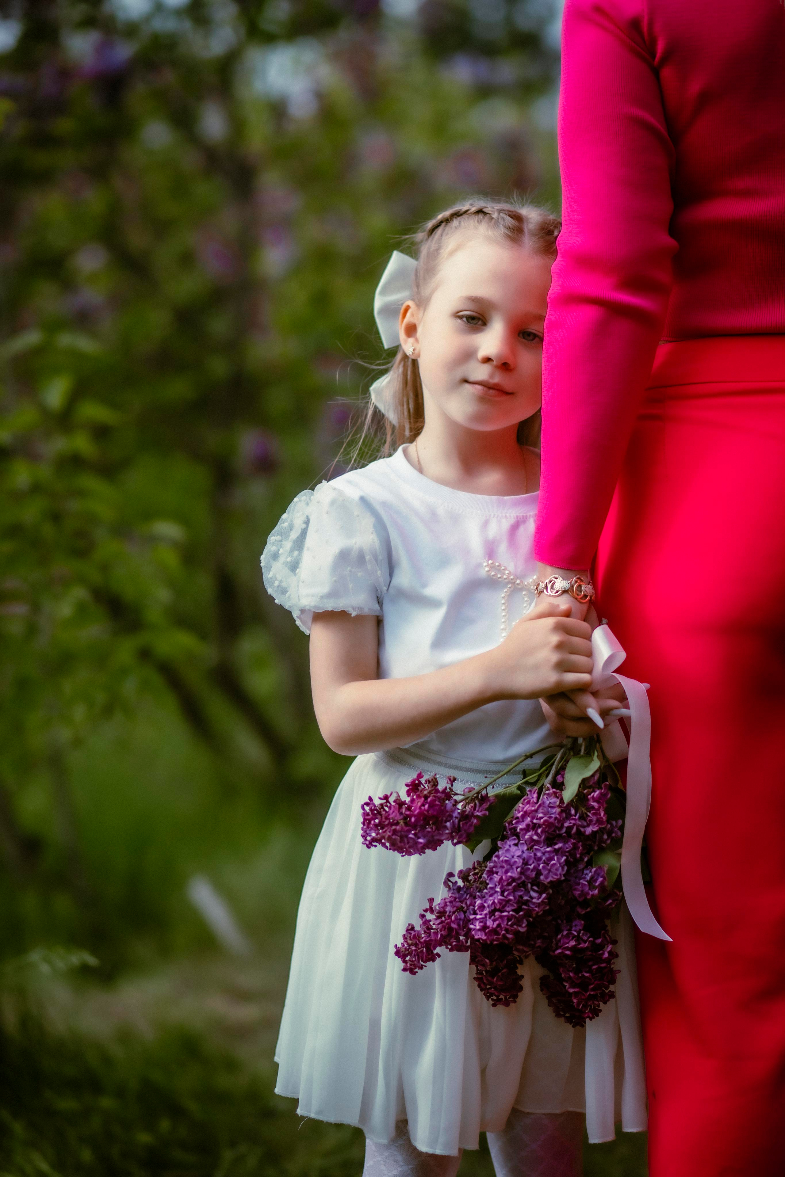 Фотосессия в сирени Елены с дочерью Сашей. Фотограф и видеограф в Ставрополе Инна Попова