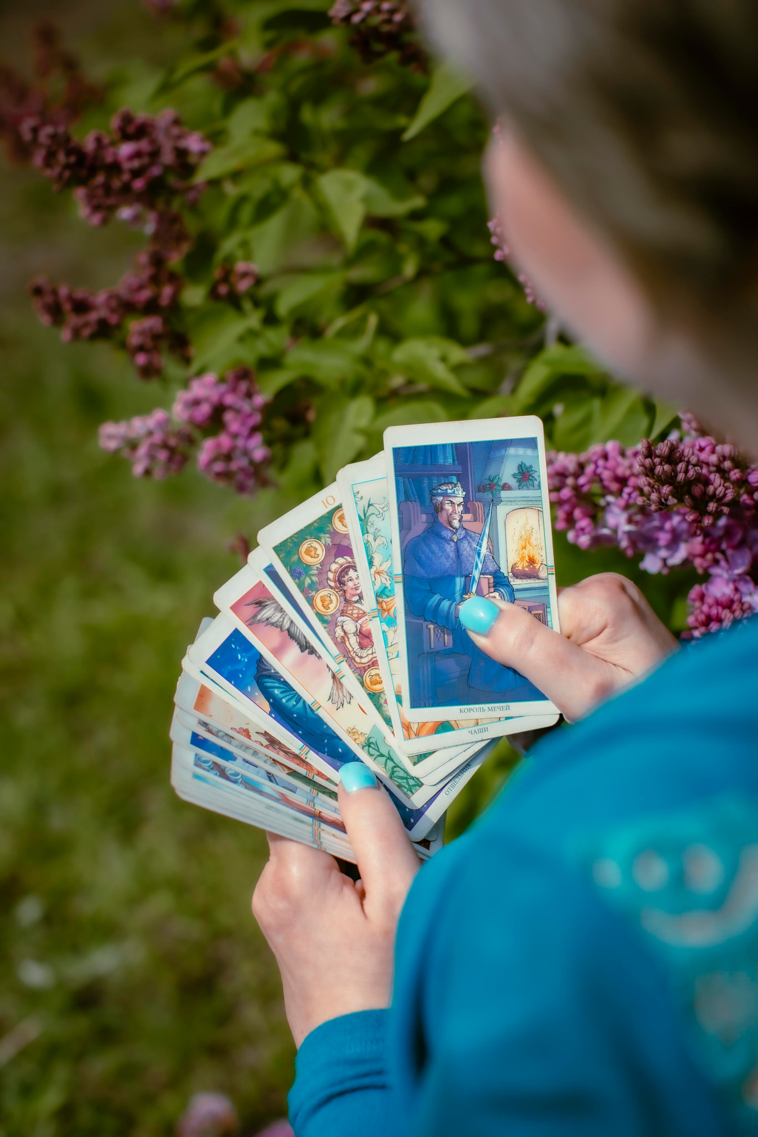 Фотосессия в сирени. Марина для контента. Фотограф и видеограф в Ставрополе Инна Попова