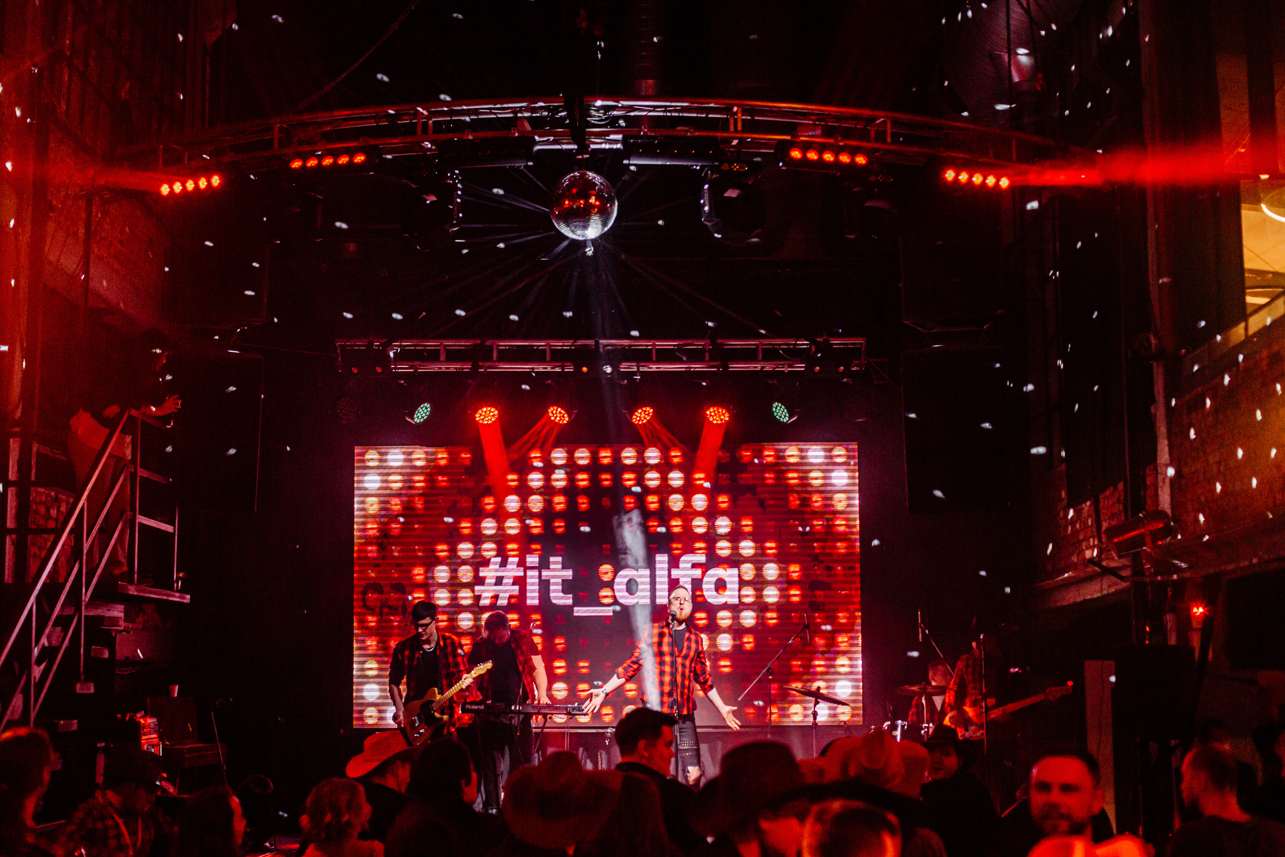 Репортажной фотограф на мероприятие в Москве Антон Матвеев. Свадебный фотограф в Москве | Антон Матвеев