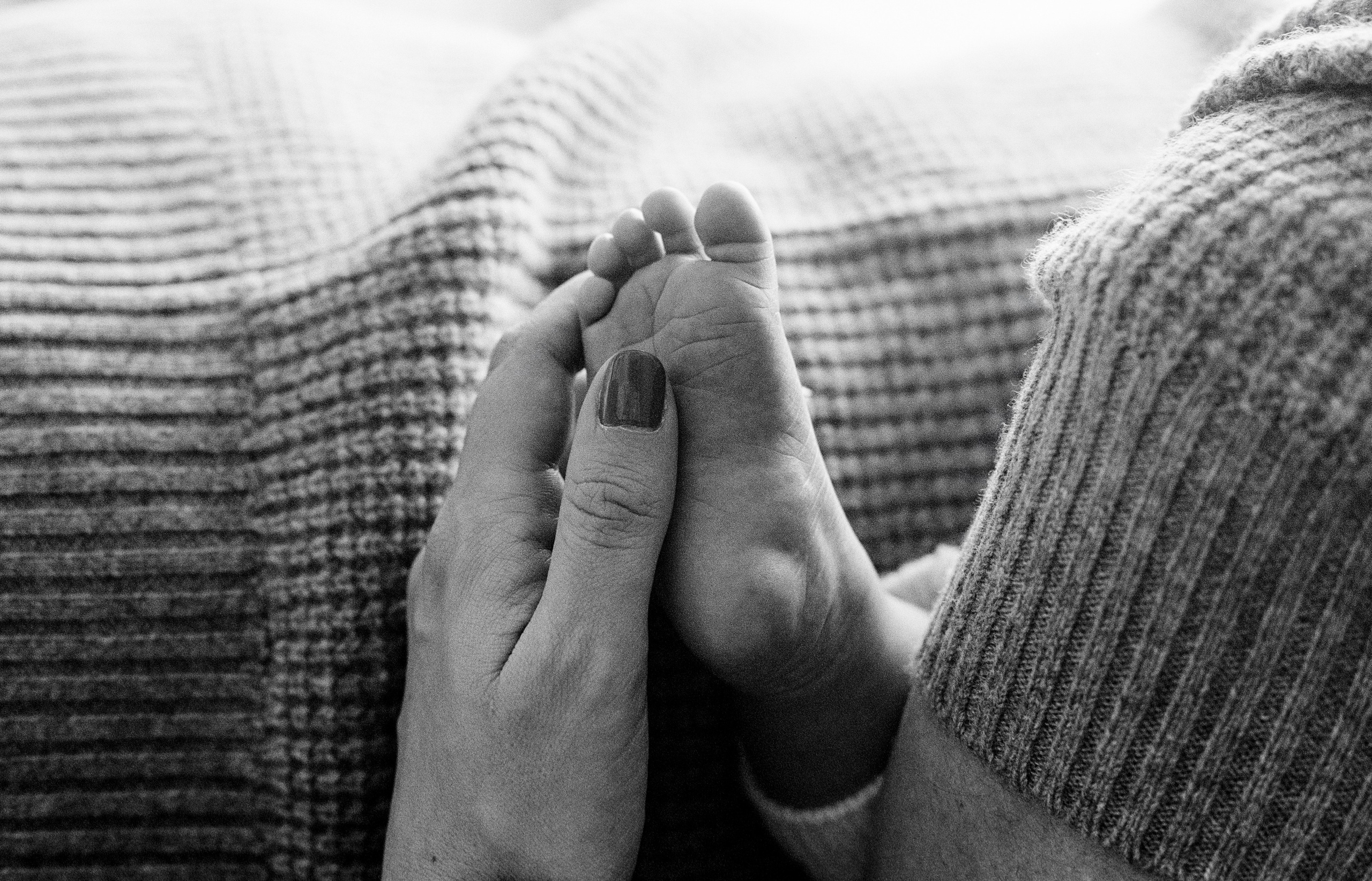 Newborn. Film photographer in Los Angeles Anastasiya Pankova