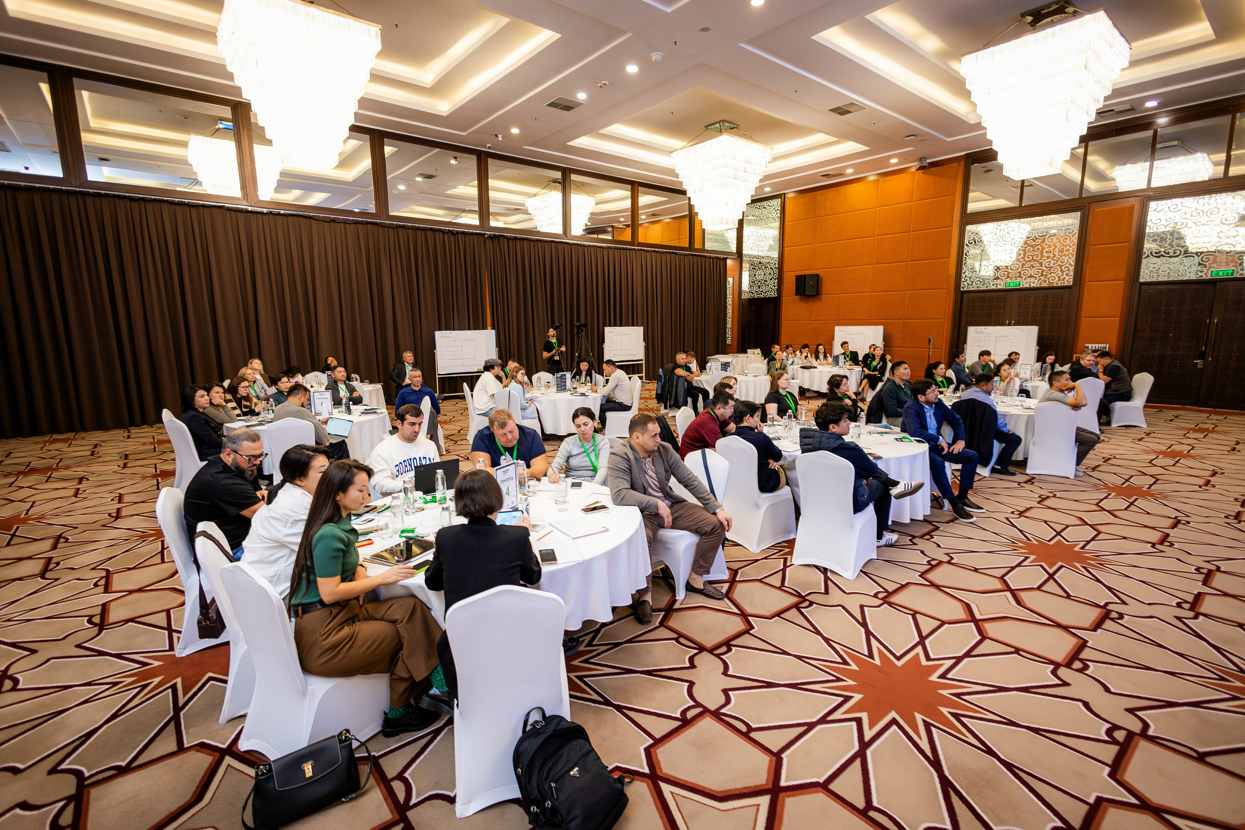 Студийный фотограф в Караганде Алексей Баранов. Фотограф Алексей Баранов. Фотостудия Flash. Семейные фотосессии в Караганде. Индивидуальные фотосессии, детские фотосессии, парные фотосессии в Караганде. Интерьерная фотосессия в Караганде. Семейный фотограф Алексей Баранов. Детский фотограф Алексей Баранов. Художественный фотограф Алексей Баранов. Свадебный фотограф Алексей Баранов. Черно-Белая съемка в Караганде. Самые лучшие семейный и детские фотосессии в Караганде. Контент Съемка в Караганде. SMM в Караганде. Контент фотограф Алексей Баранов. Рекламная съемка в караганде. Реклама. Бутики с одеждой. торговля Караганда. рекламное фото мероприятия в караганде. рекламное фото. рекламный фотограф Алексей Баранов. фотограф. Фотограф Караганда. Алексей Баранов. фотосессия. фотосессия в Караганде. Заказать фотографа в караганде. репортажный фотограф в Караганде. фотосъемка мероприятий. банкет. свадьба. юбилей. детское день рождение. годик. фотограф детский в Караганде. Репортажный фотограф в караганде Алексей Баранов.