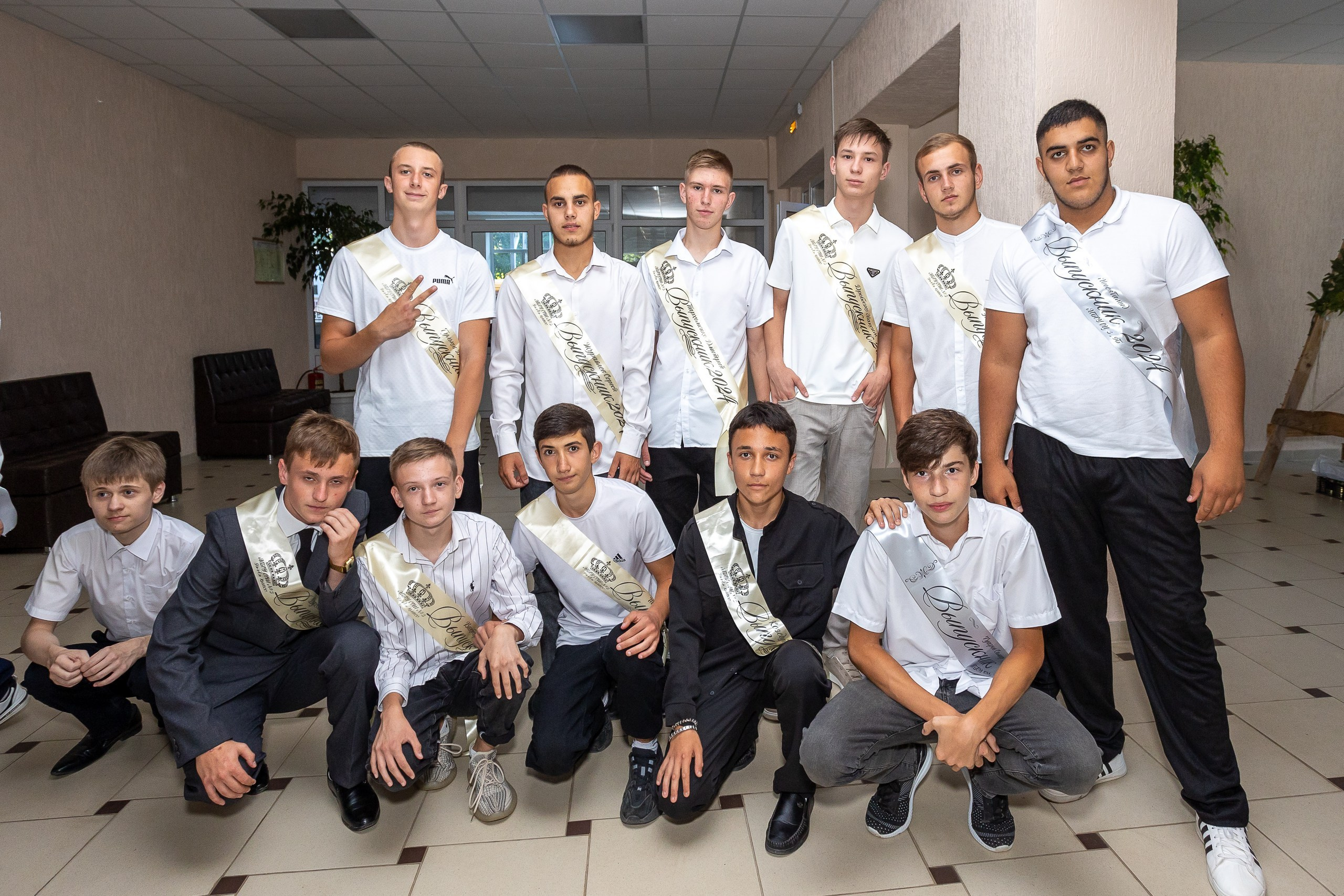 Вручение аттестата 2024 г. Выпускные альбомы Майкоп, Краснодар Елена Золотарева