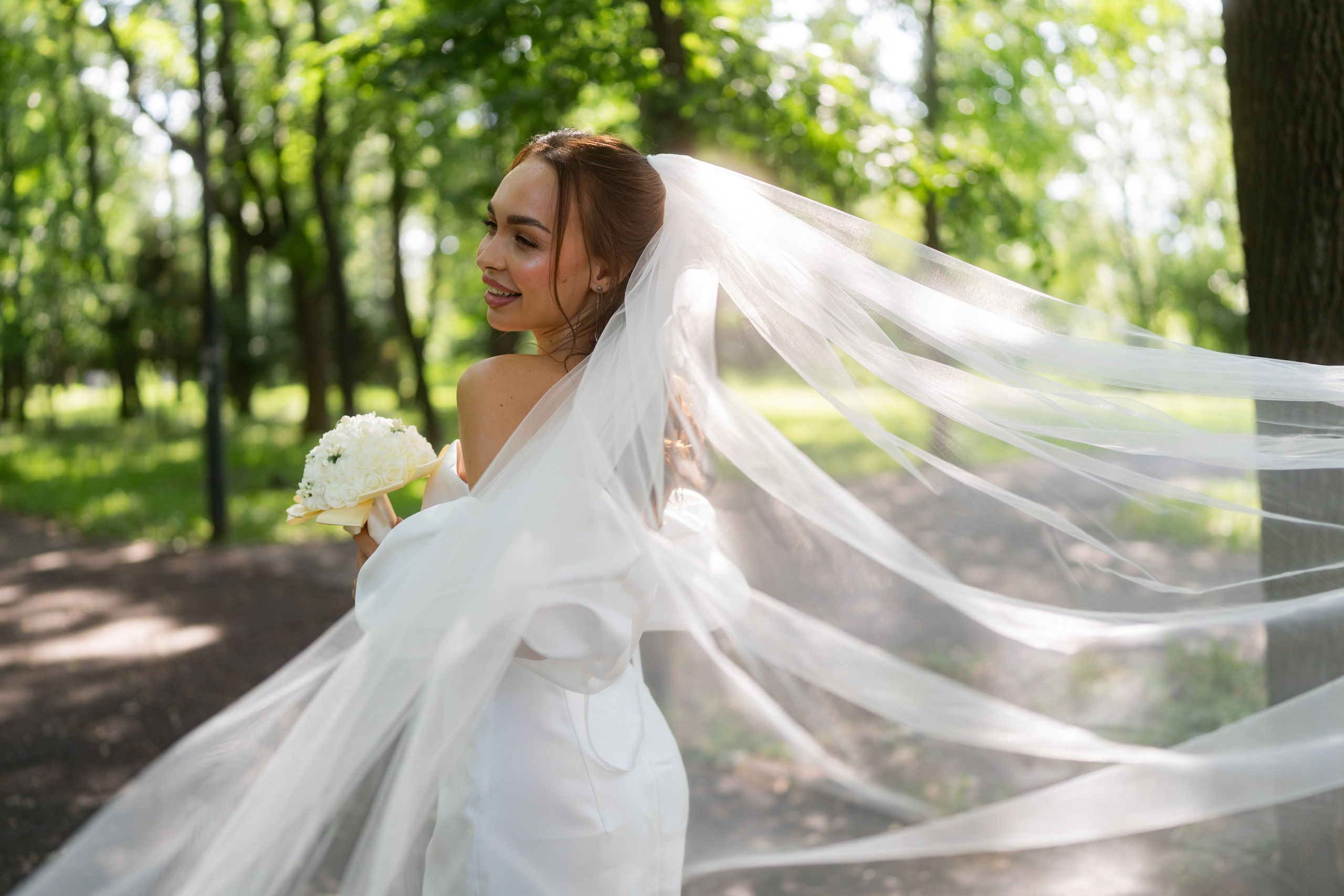 Предсвадебная прогулка Александр и Юлия. Свадебный и индивидуальный фотограф Аля Мамакова