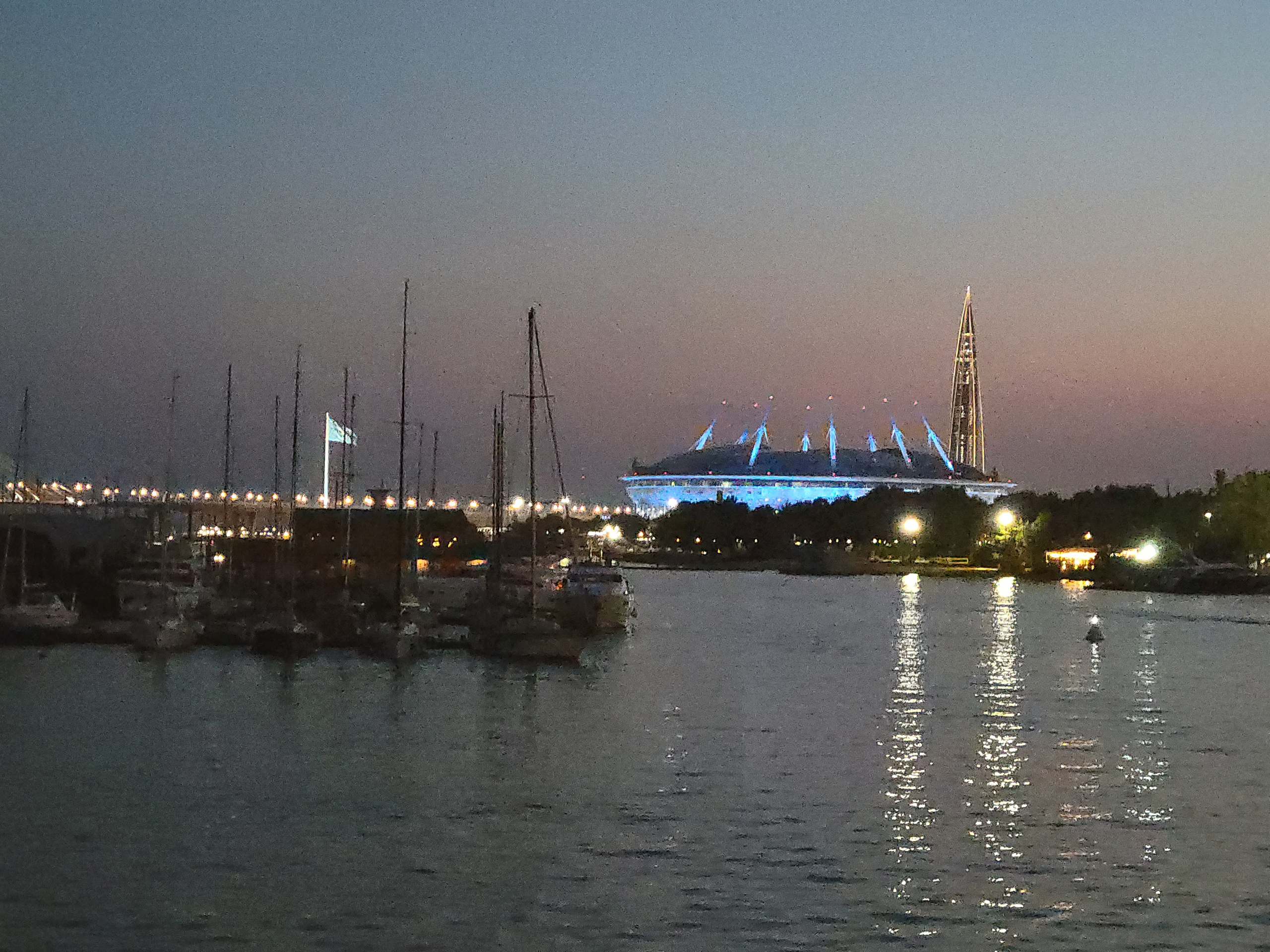 Стадион. Завтра туда на матч