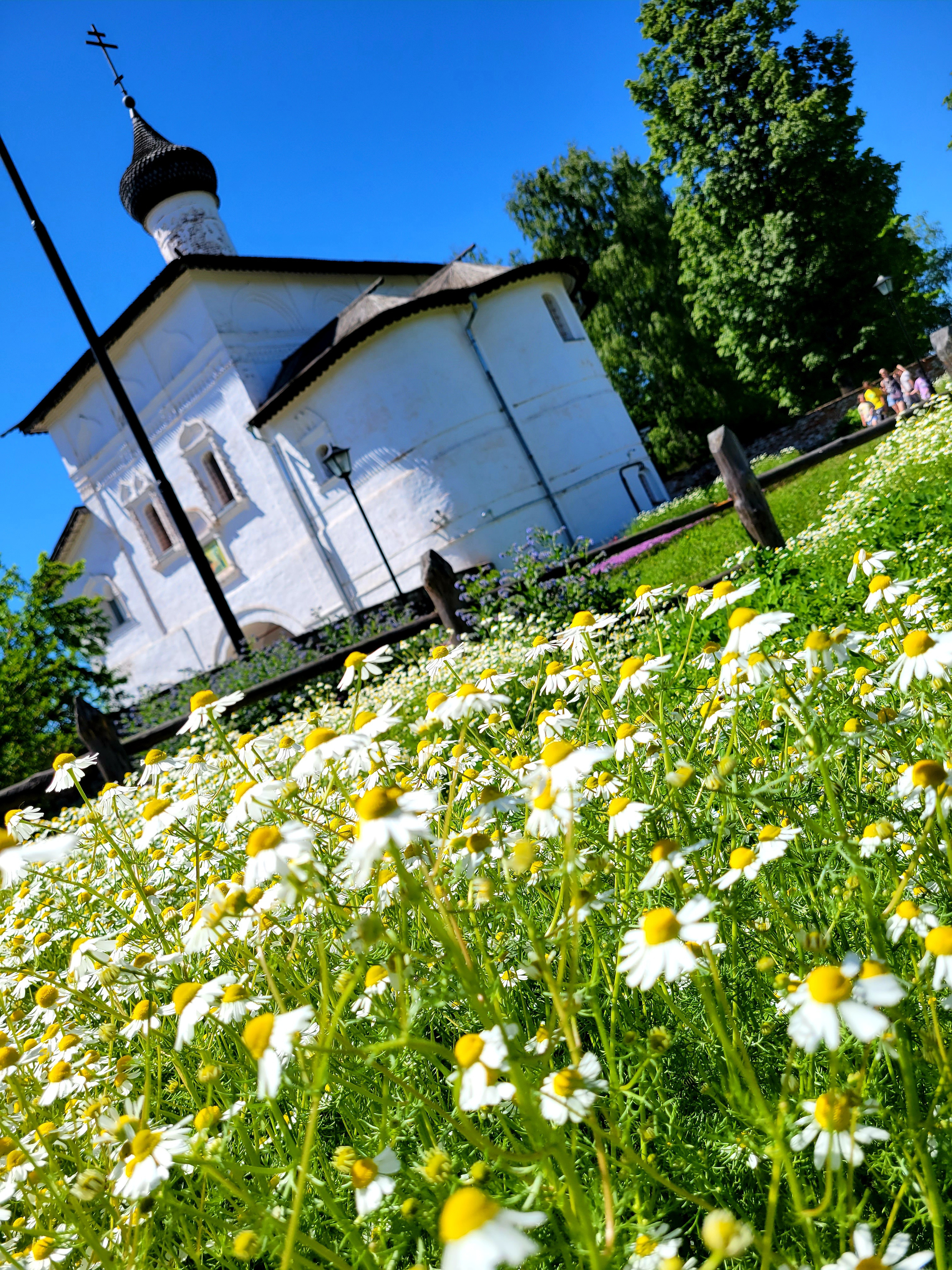 Жарким утром следующего дня отправились исследовать достопримечательности с аудиогидом