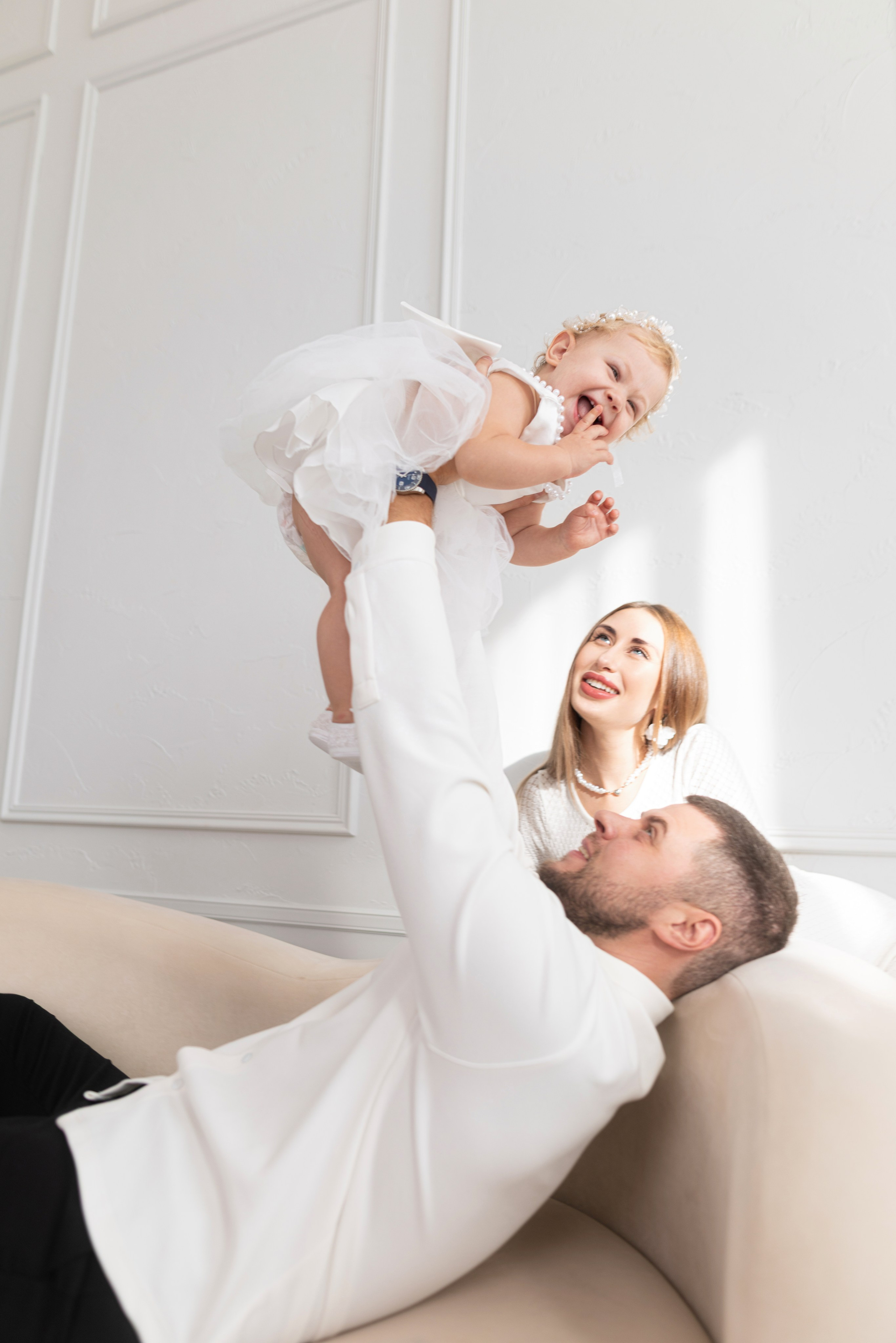 Семейная съемка для Яны и Дани в интерьере. Дмитрий Шульгин, портретный фотограф в Воронеже