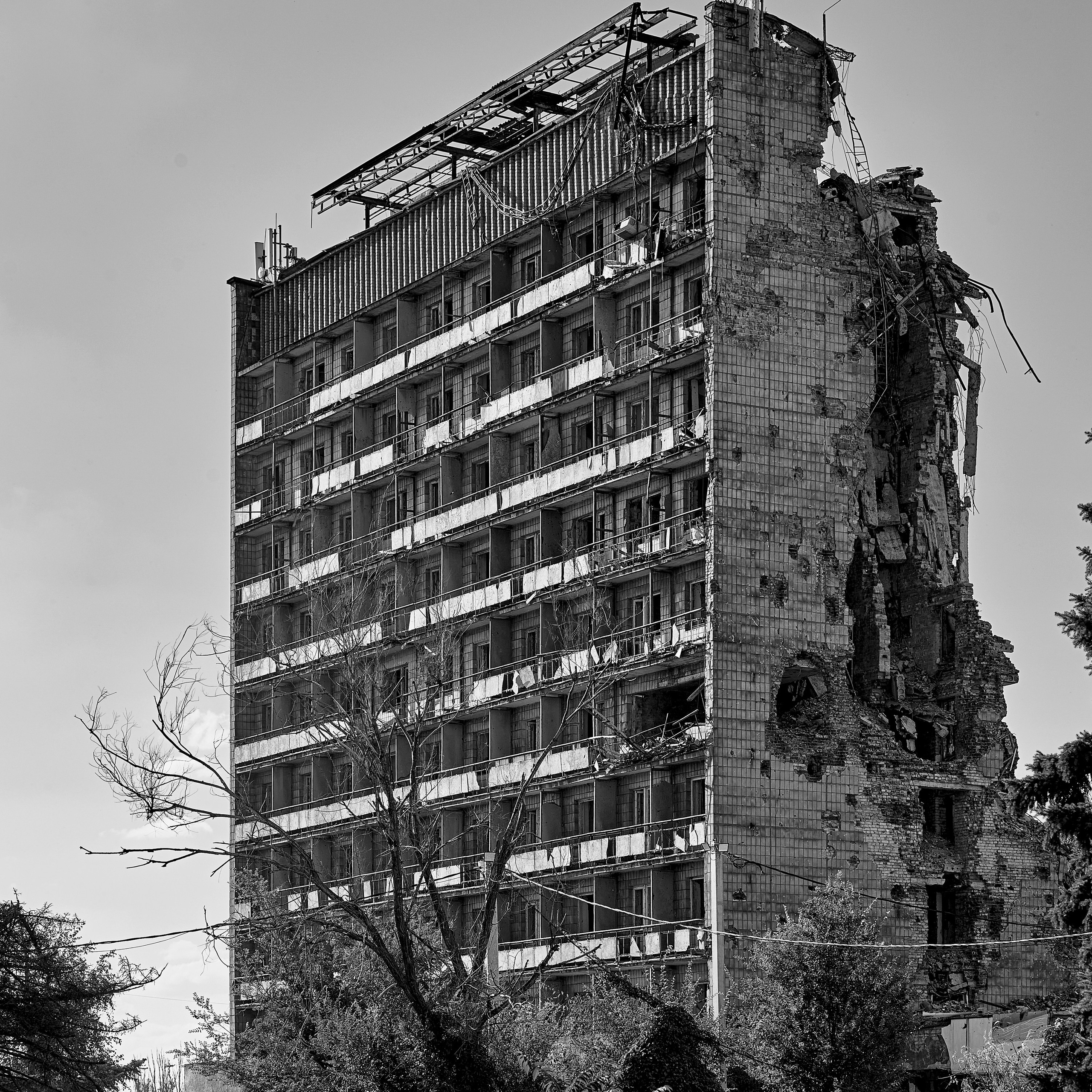 Артур Емельянов — Военный фотограф