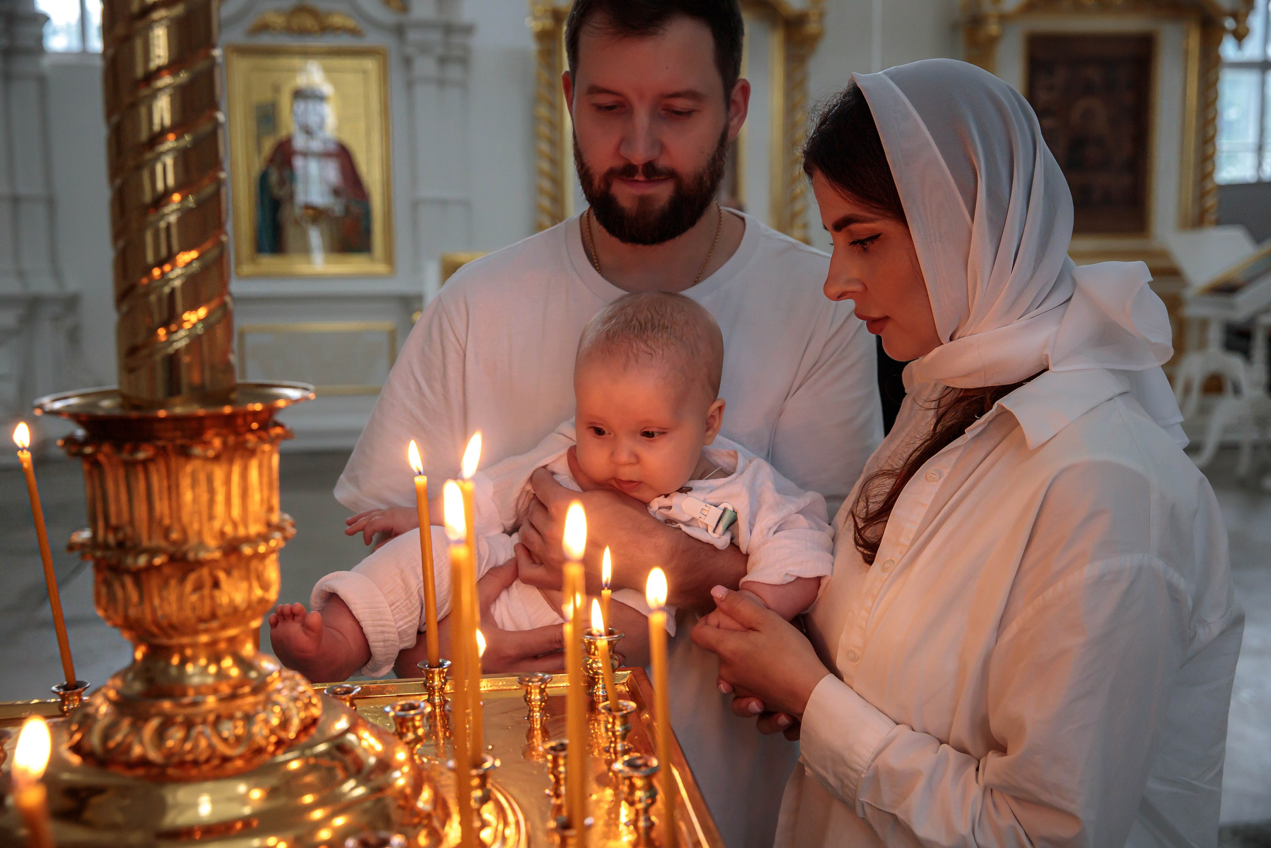 Фотограф на Крещение в Санкт-Петербурге. Фотосессии в студии СПб Портретный фотограф — Юрий Торлопов