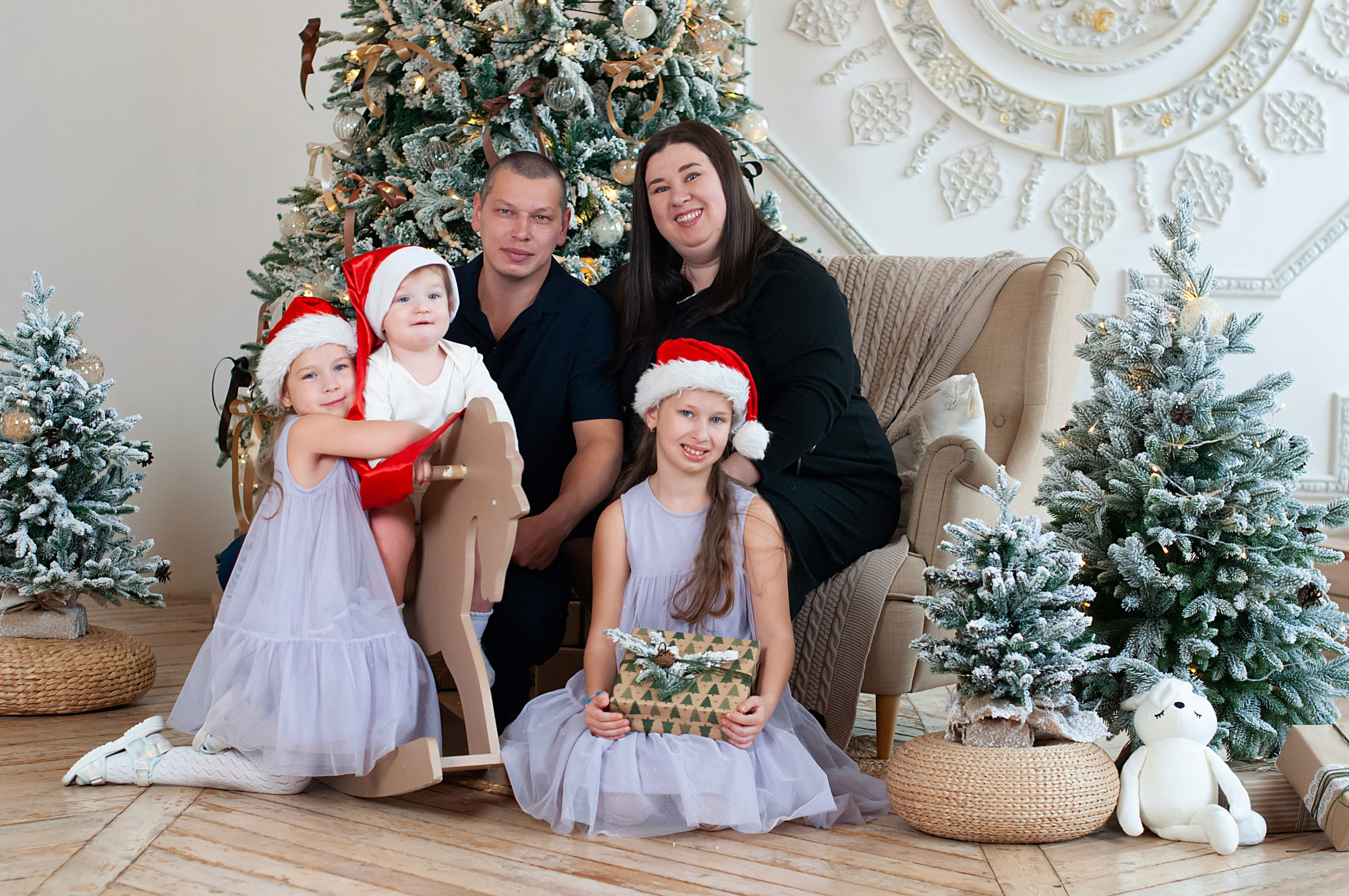Новогодняя фотосессия семья Петрушиных. Фотограф в Хабаровске