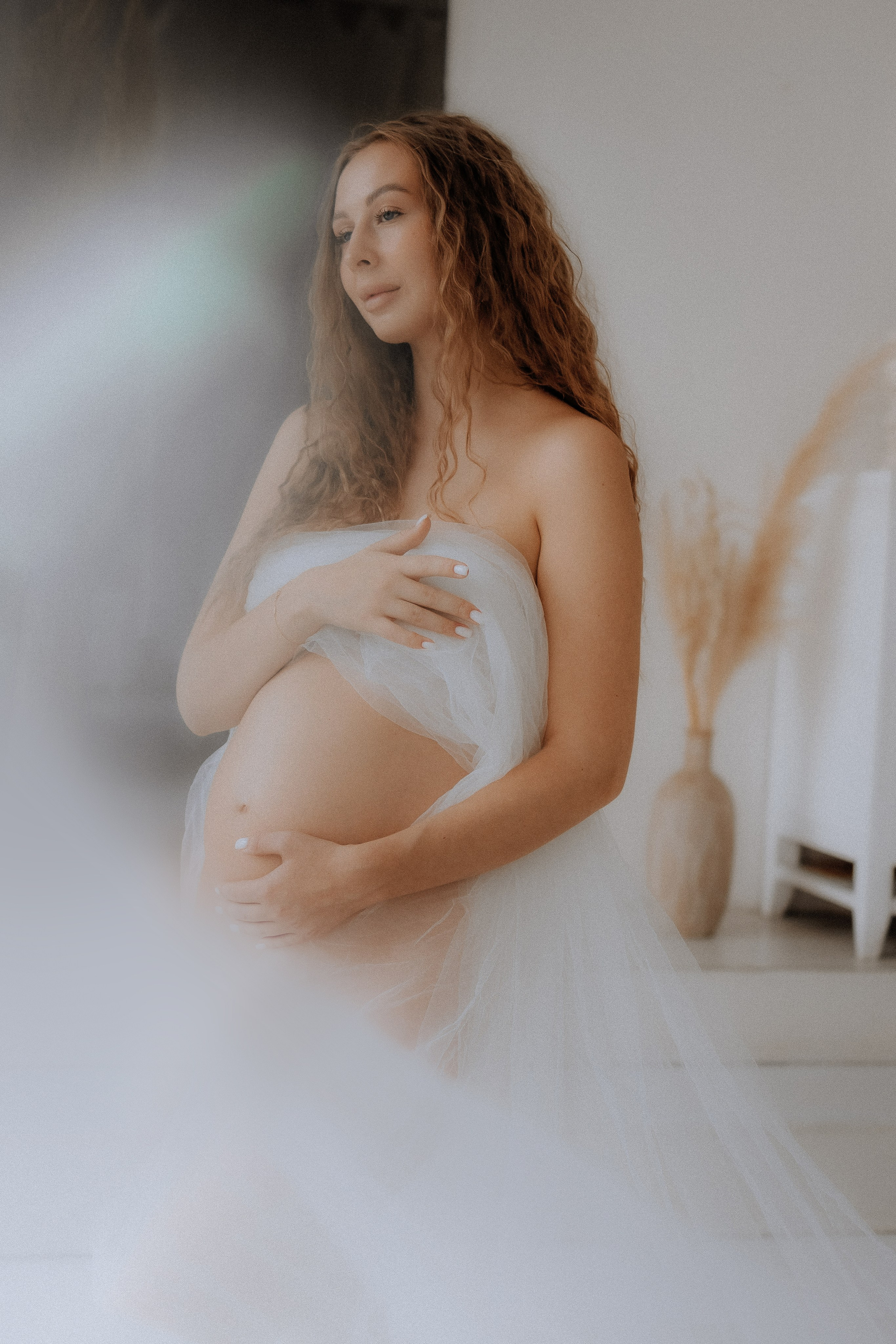 красивая фотосессия беременности в москве, фотосессия беременности в москве, фотосессия беременности с мужем в москве, фотосессия в светлой фотостудии в москве, топ фотограф беременности в москве, фотосессия беременности под ключ в москве, стильая фотосессия беременности в москве, нежная фотосессия беременности в москве, заказать фотосессию беременности в москве, ню фотосессия беременности в москве, фотосессия беременности на циклораме