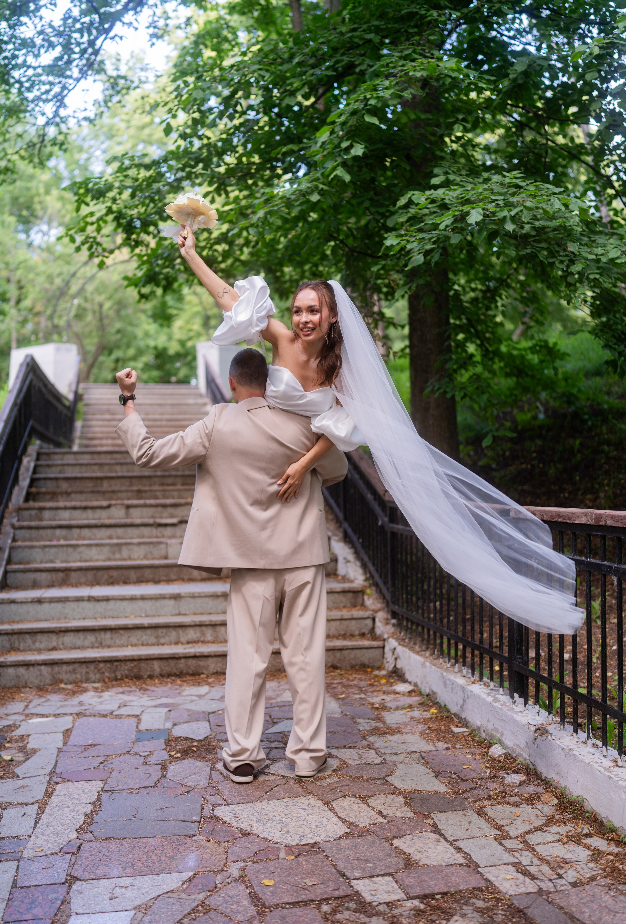 Предсвадебная прогулка Александр и Юлия. Свадебный и индивидуальный фотограф Аля Мамакова