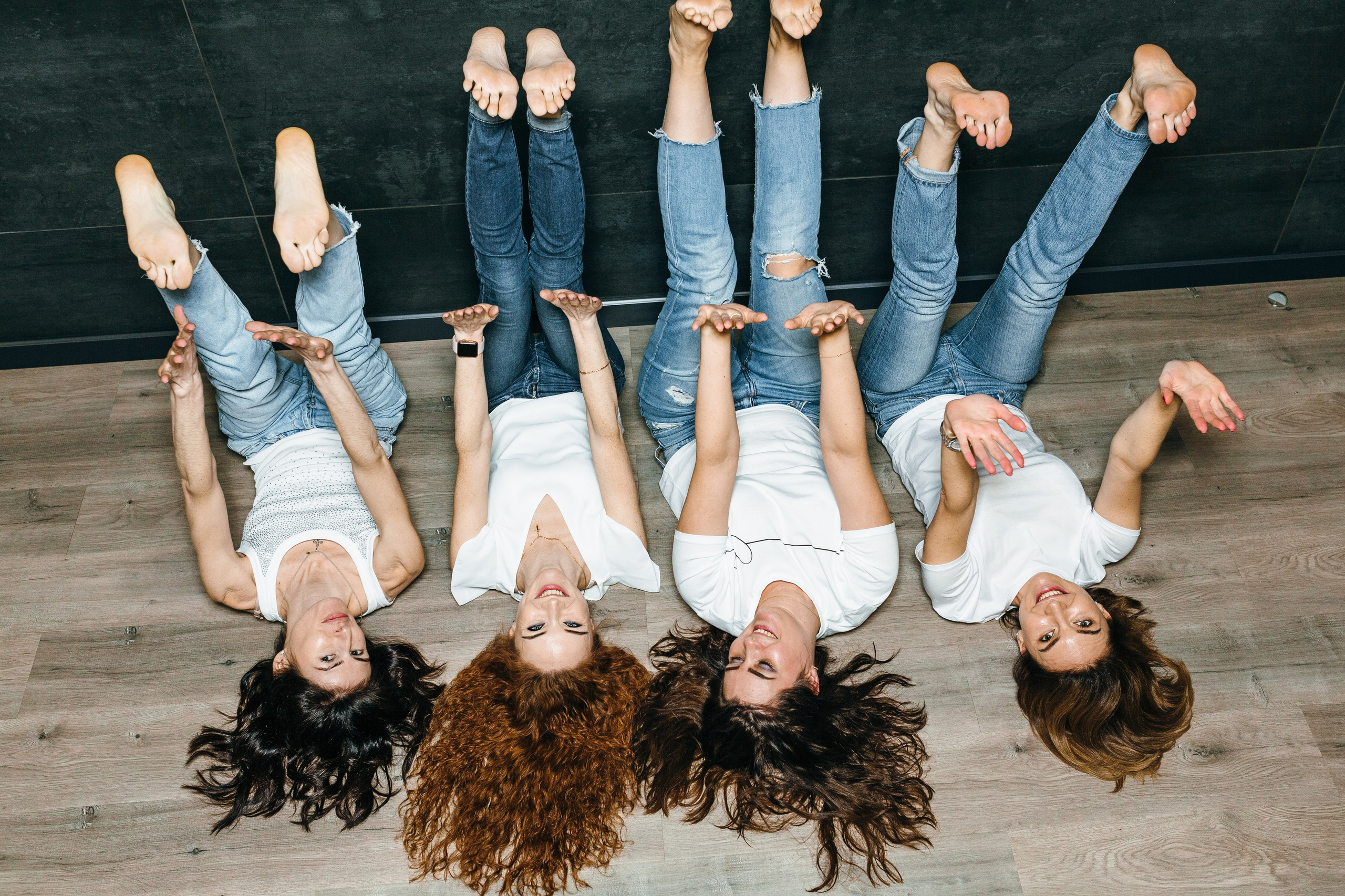 Фотосессия на девичник в Москве, заказать услуги профессионального фотографа — Цены и стоимость услуг фотографа на фотосъёмку девичника