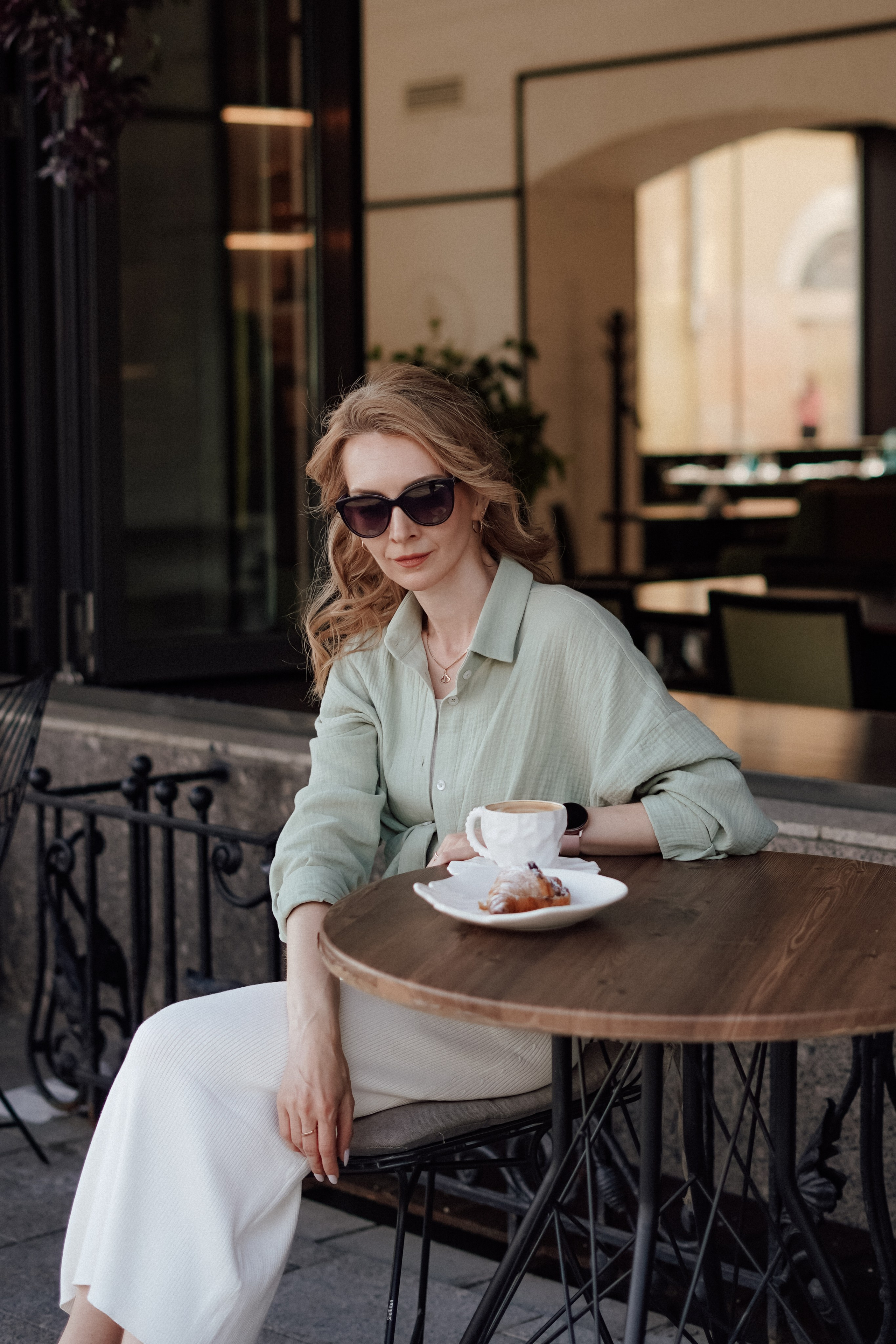 Арина на Чистых Прудах. Фотограф в Сочи и Абхазии | Фототуры | September Air