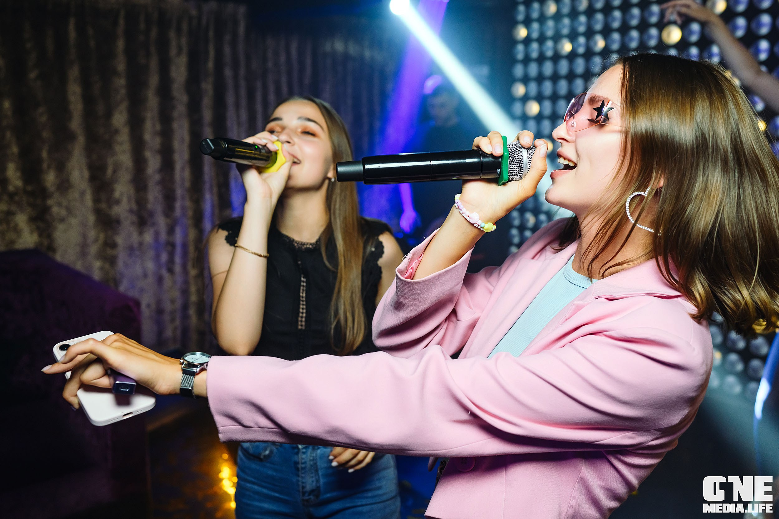Фоторепортаж из караоке-клуба Эйфория. One Media Life: фоторепортажи, фотоотчеты с мероприятий и заведений