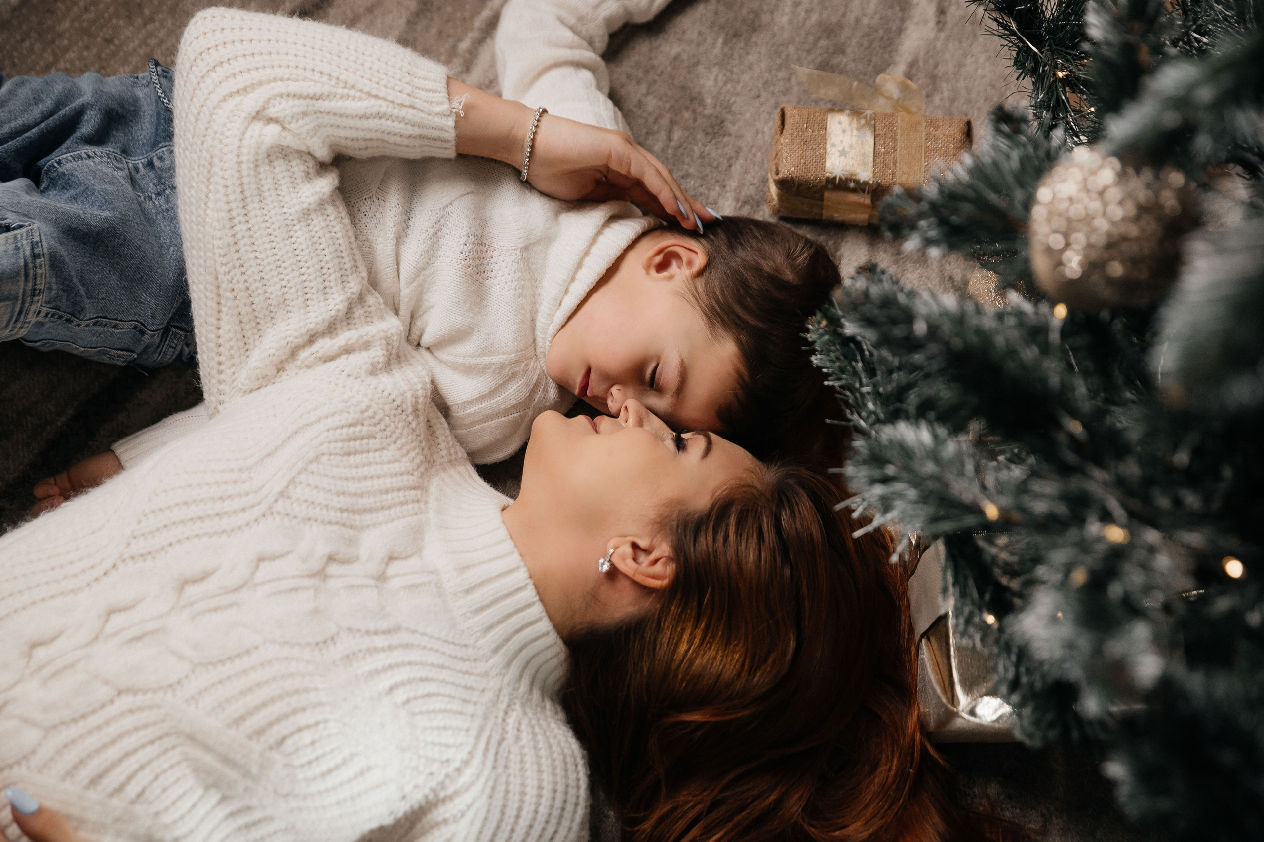 новогодняя фотосессия, лав стори, фотостудия Таганрог, новогодняя фотостудия , фотограф Таганрог, фотограф Ростов, новый год 2025, новогодняя фотосессия, семейная фотосессия, арт фотограф, фотограф, Новогодняя фотосессия Таганрог Семейная новогодняя фотосессия ТаганрогLove story Таганрог Новый год Новогодняя фотосессия Ростов-на-Дону Арт-фотосессия Новый год Таганрог Профессиональный фотограф Таганрог Фотостудия для новогодней фотосессии Таганрог Фотосъемка Новый год 2025 Таганрог Запись на новогоднюю фотосессию Таганрог Лучший фотограф Таганрог Праздничная фотосессия Таганрог Новогодние фотосессии в фотостудии Таганрог Романтическая фотосессия Новый год Таганрог Фотограф на Новый год Ростов Семейный фотограф Таганрог