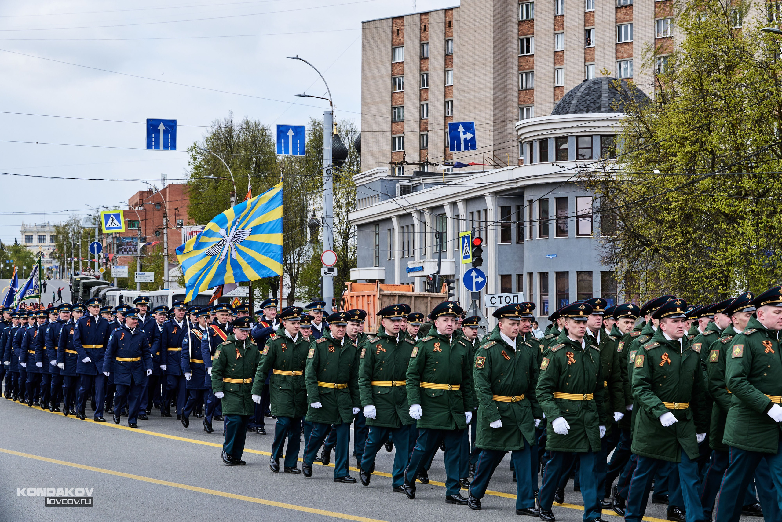 Парад в честь празднования День Победы 9 мая 2024 года в городе ИвановоПарад в честь празднования День Победы 9 мая 2024 года в городе Иваново