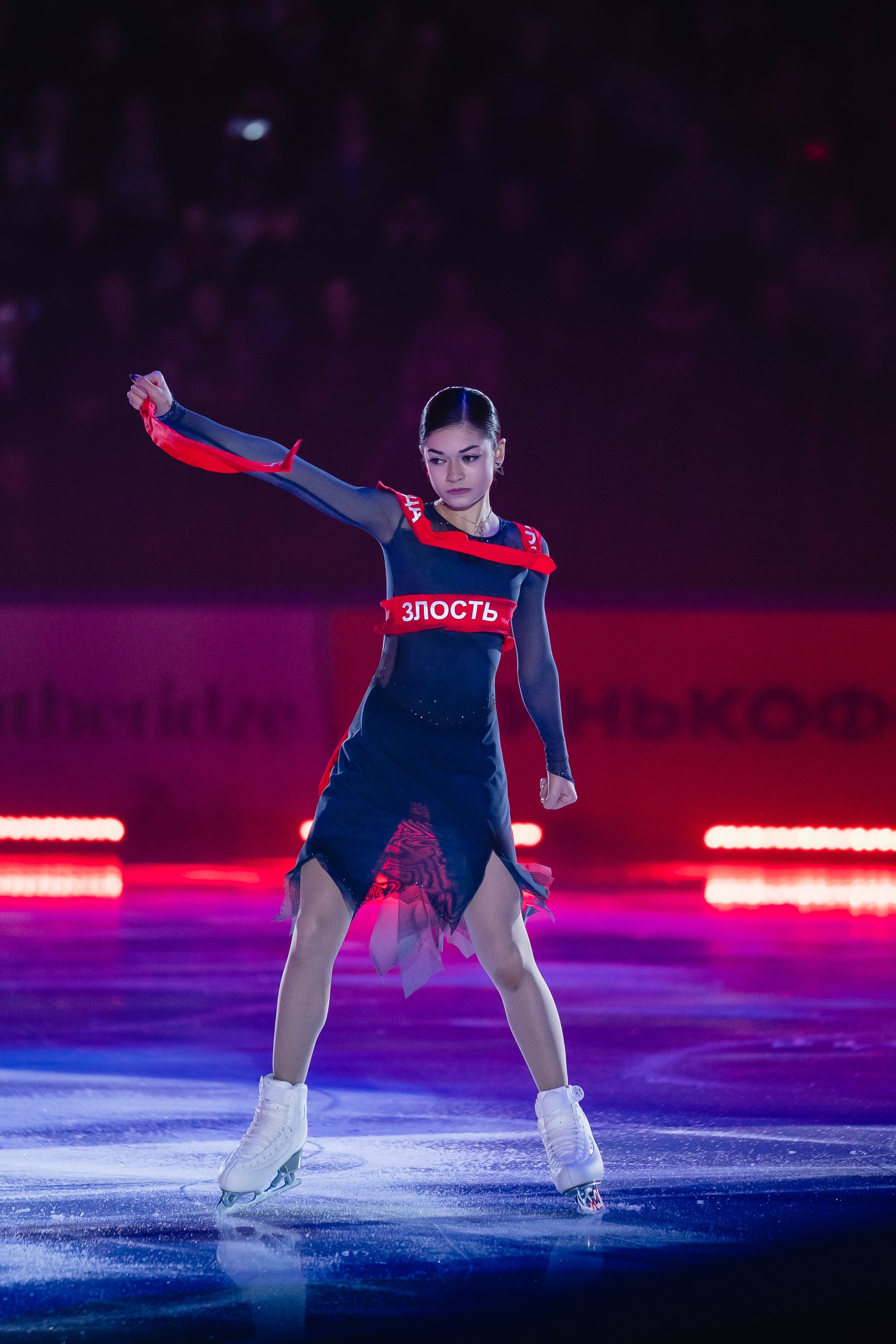 Шоу «Чемпионы на льду» в Новосибирске. Воробьева Ксения — Спортивный и танцевальный фотограф Новосибирск
