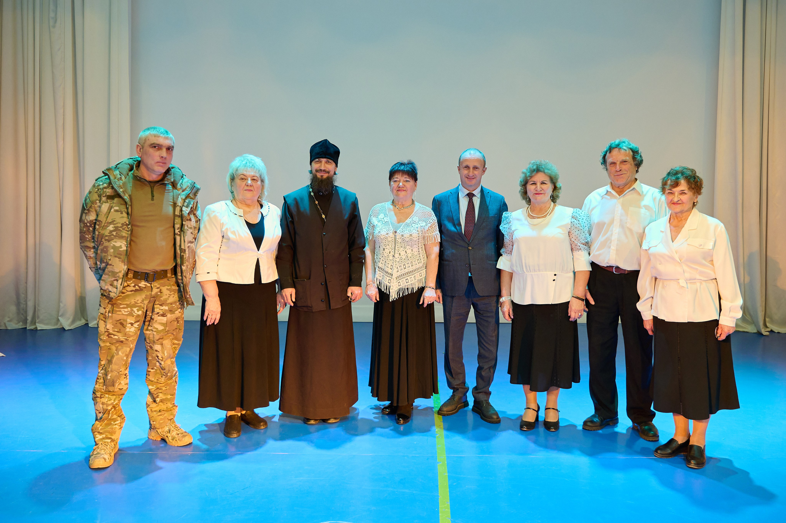 23 февраля Марьина роща. Жизнь курорта Кабардинка в фотографиях