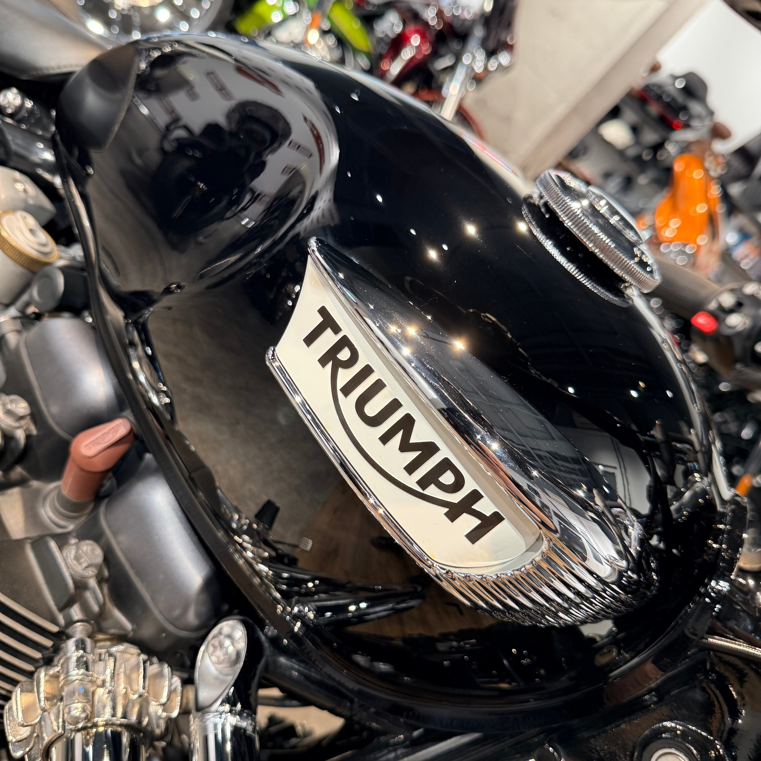 2018 TRIUMPH Bonneville Speedmaster (VIN *SMTD*6014). Hello Davidson, Москва. Только хорошие мотоциклы…