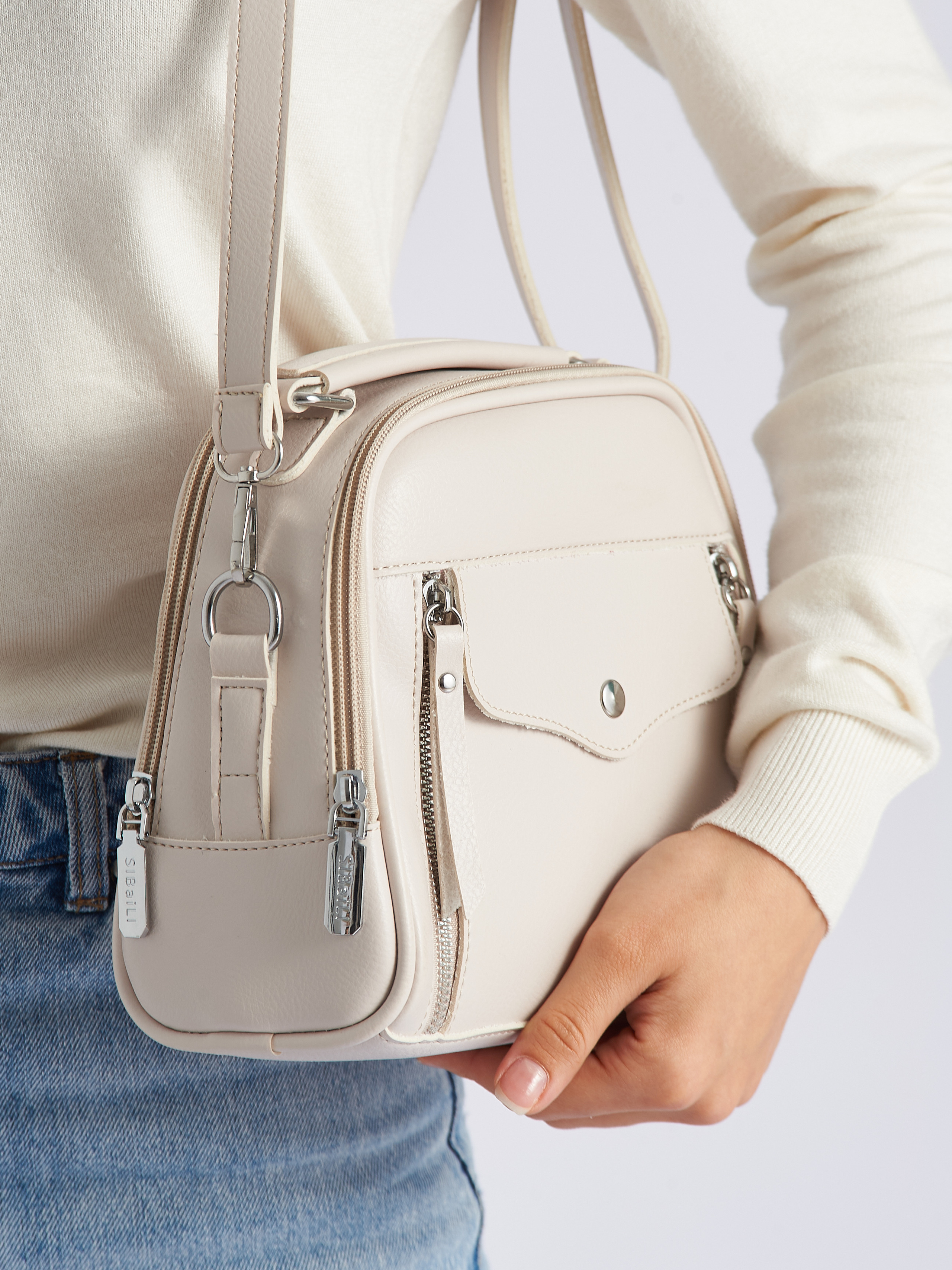 Каталоги. Создание ИИ контента, фотосессии, инфографика в Москве