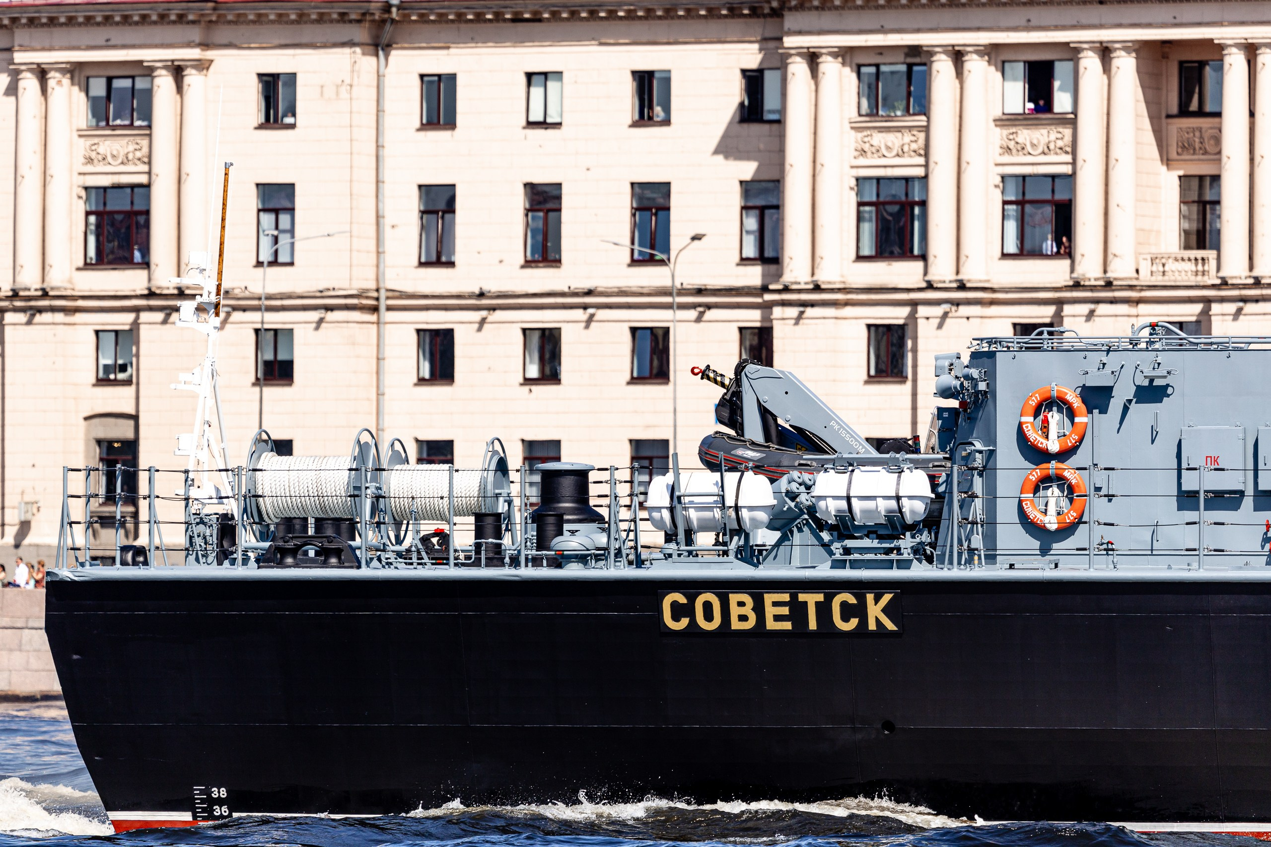 Малый ракетный корабль 3 ранга "Советск" на параде кораблей на День ВМФ России 2024 в Санкт-Петербурге