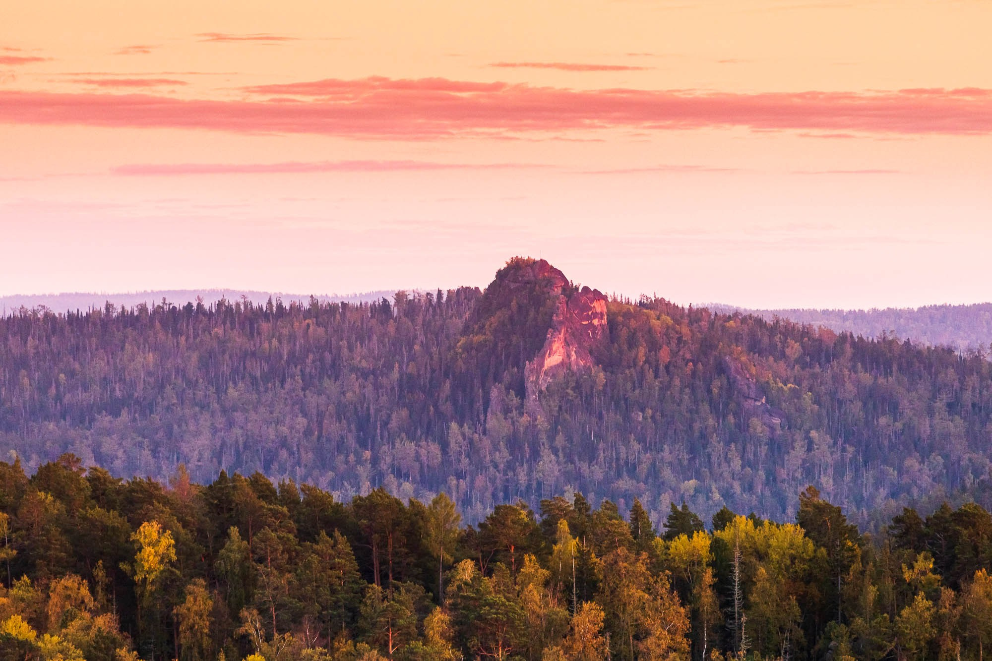 Закатная симфония, воспевающая тайну красоты «Красноярских столбов». Фотограф в Москве Татьяна Макотра