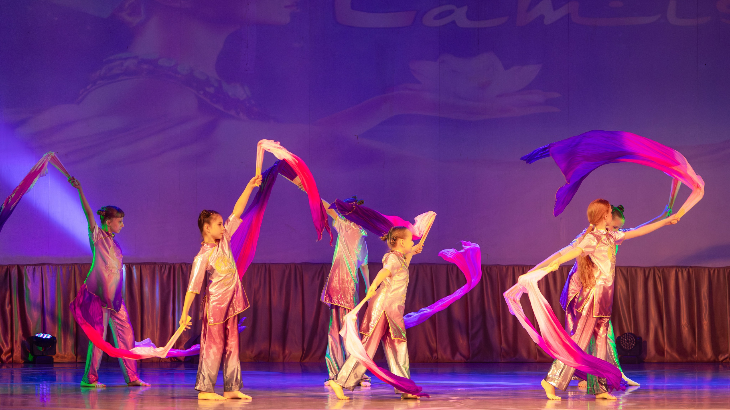 Студия «Lamis» отчетный концерт 2025. Выпускные альбомы и школьный фотограф в Подольске, Троицке, Щербинке, Москве и Московской области