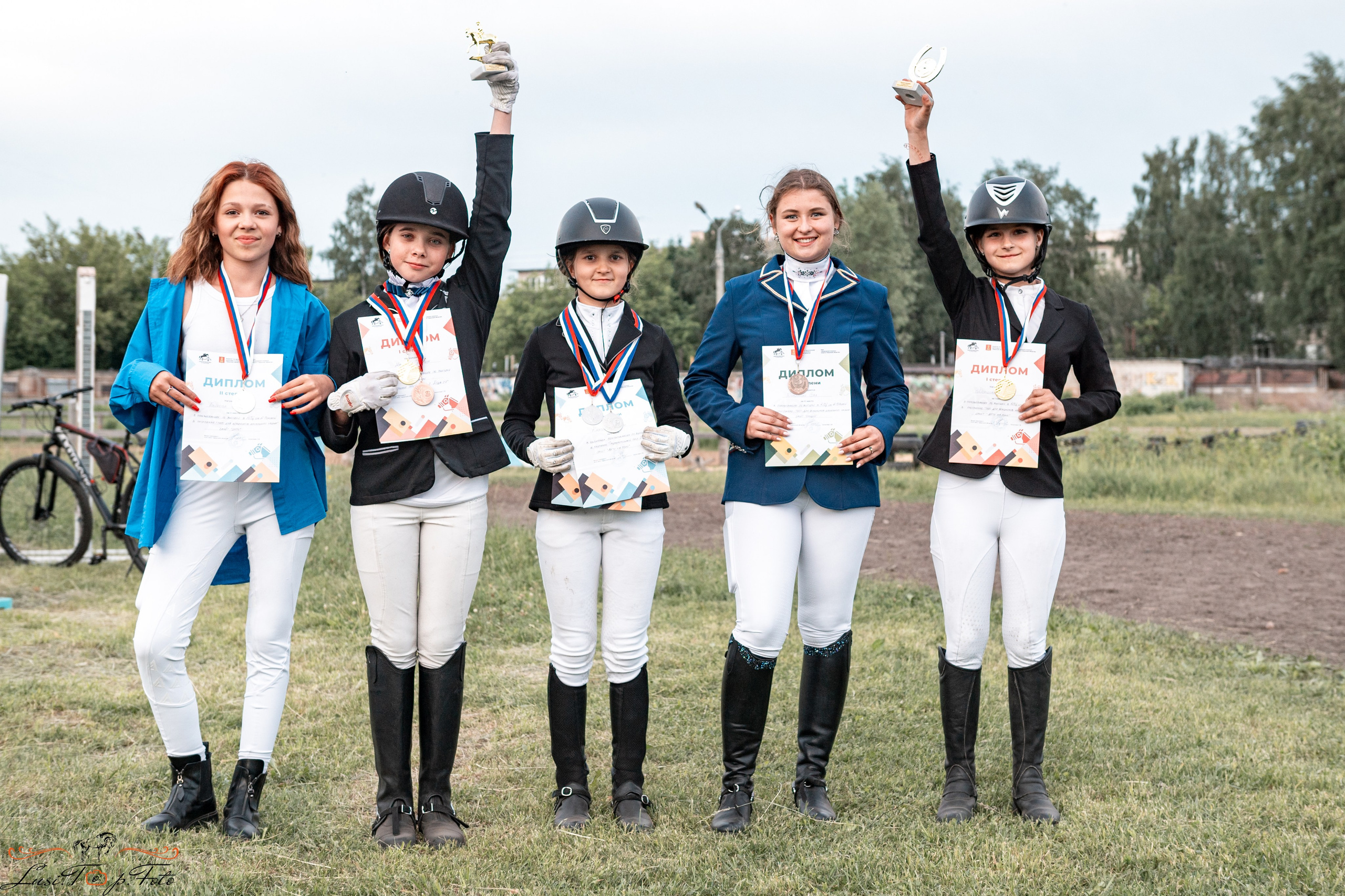 Областные соревнования по выездке. Тверь. Конный и фотограф с животными в Твери Топталова Люся