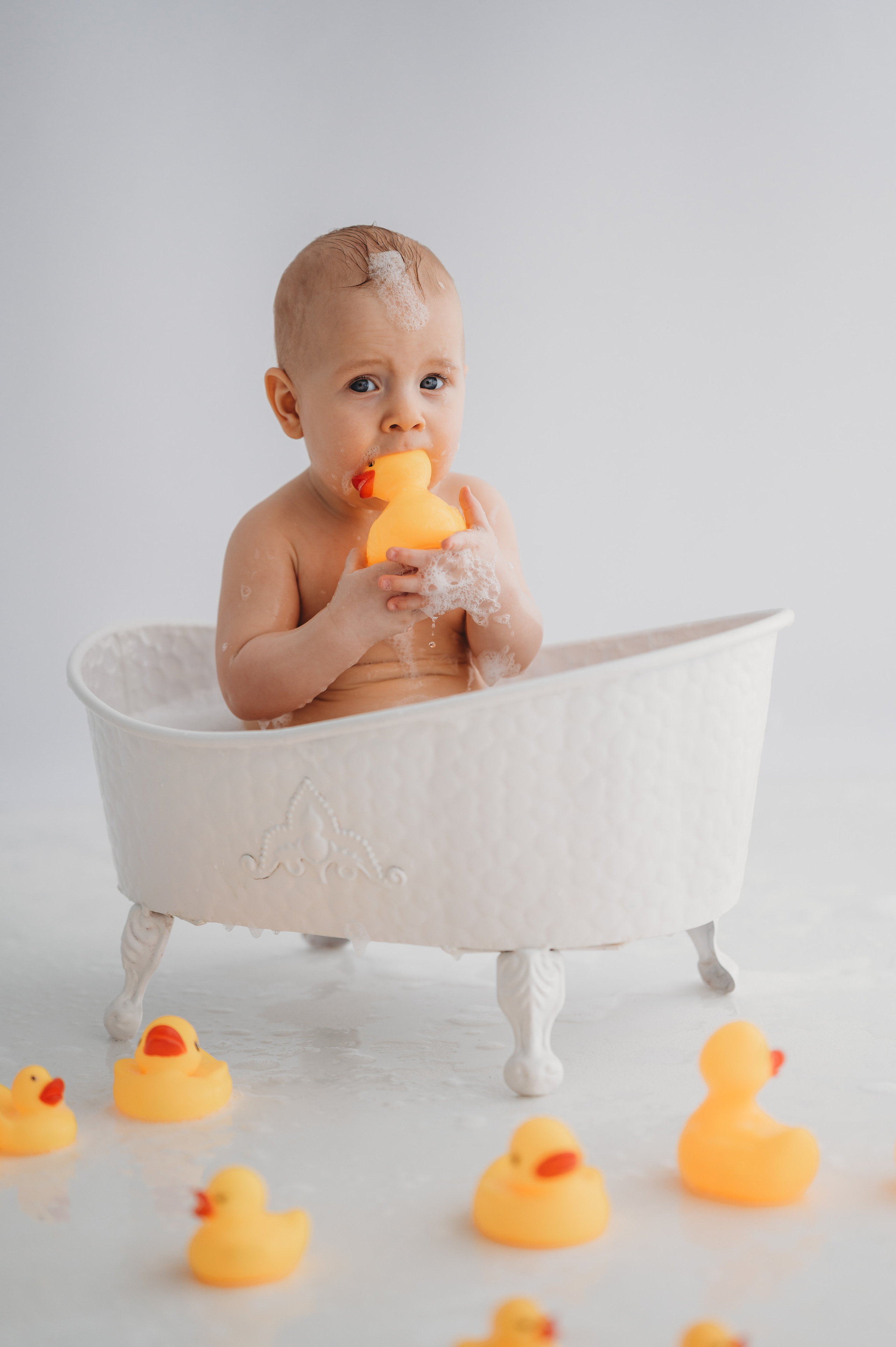 Тимоша и утята. Детский и семейный фотограф Ирина Гладких